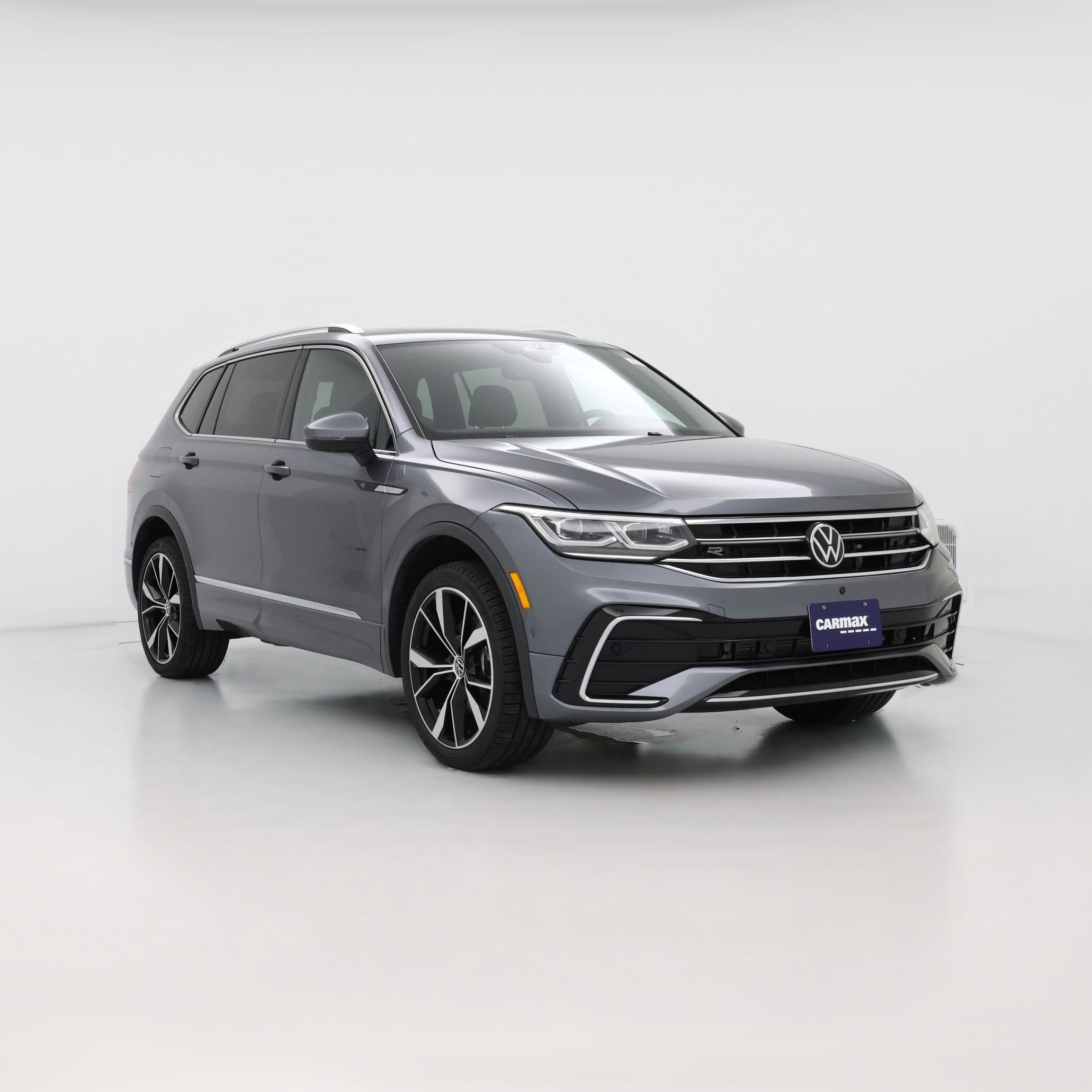 Thumbnail: 2022 Volkswagen Tiguan - 1