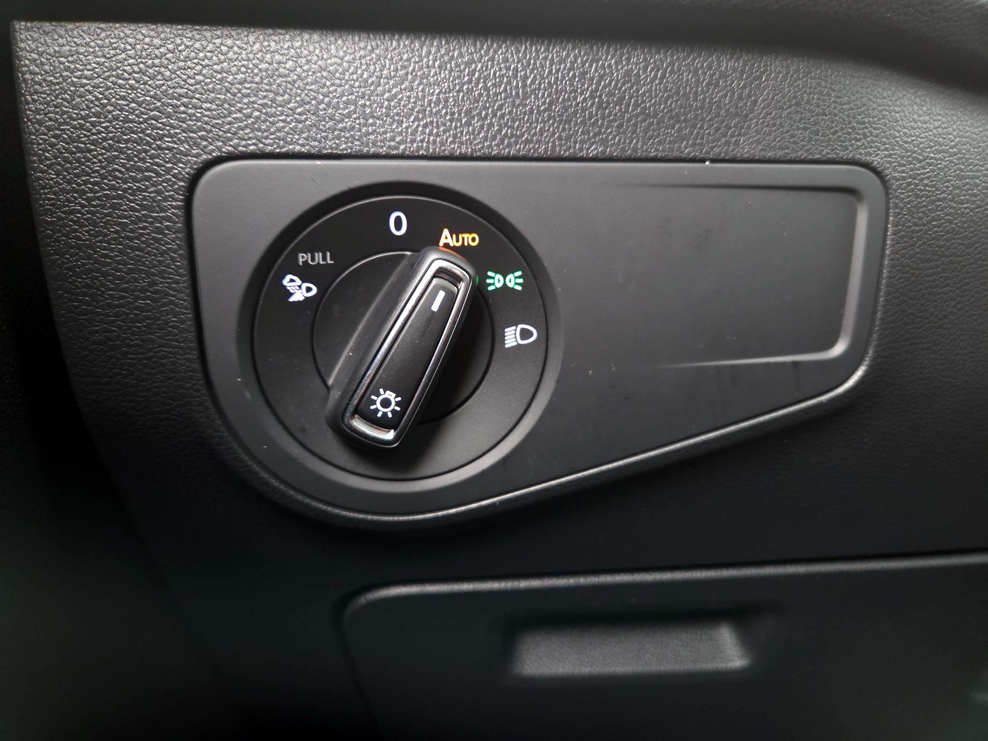 Thumbnail: 2022 Volkswagen Tiguan - 13