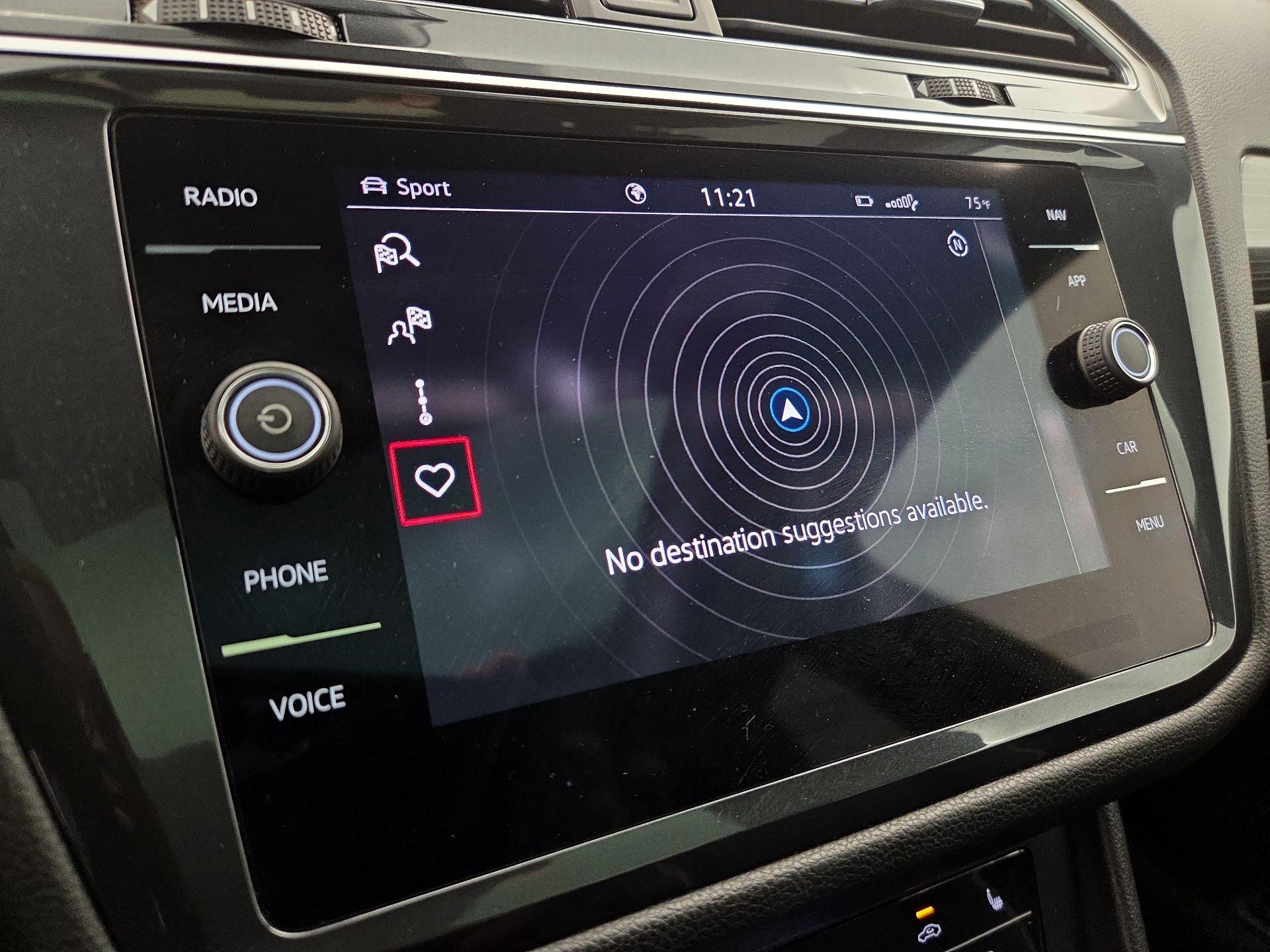 Thumbnail: 2022 Volkswagen Tiguan - 14