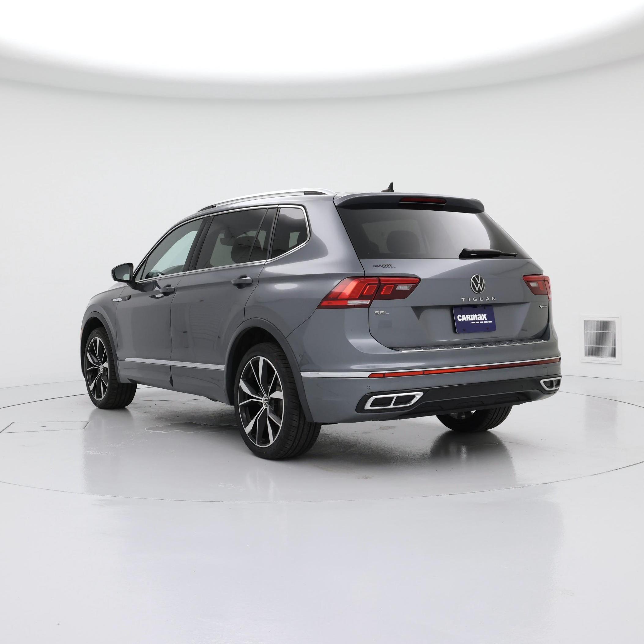 Thumbnail: 2022 Volkswagen Tiguan - 2