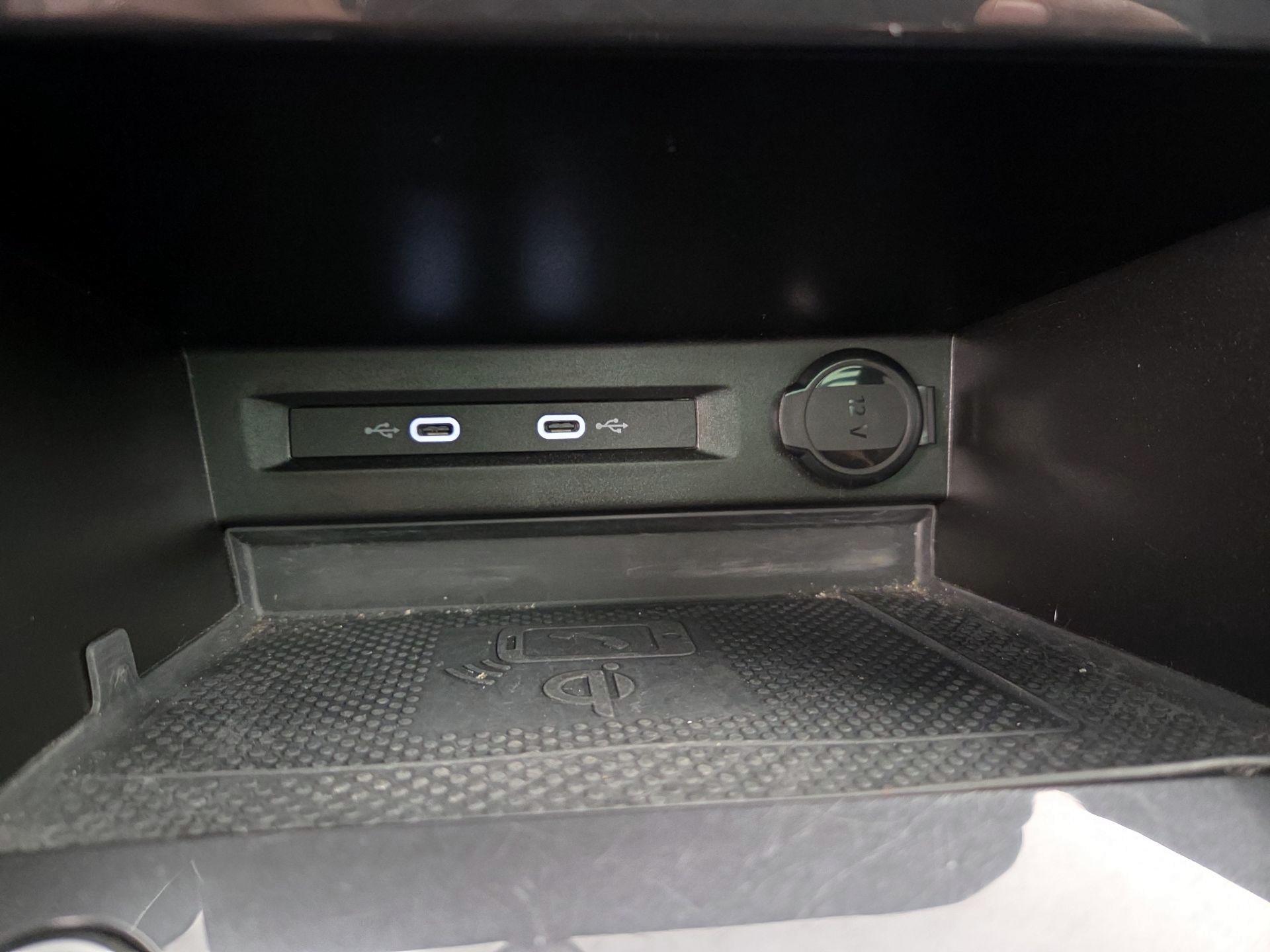 Thumbnail: 2022 Volkswagen Tiguan - 19