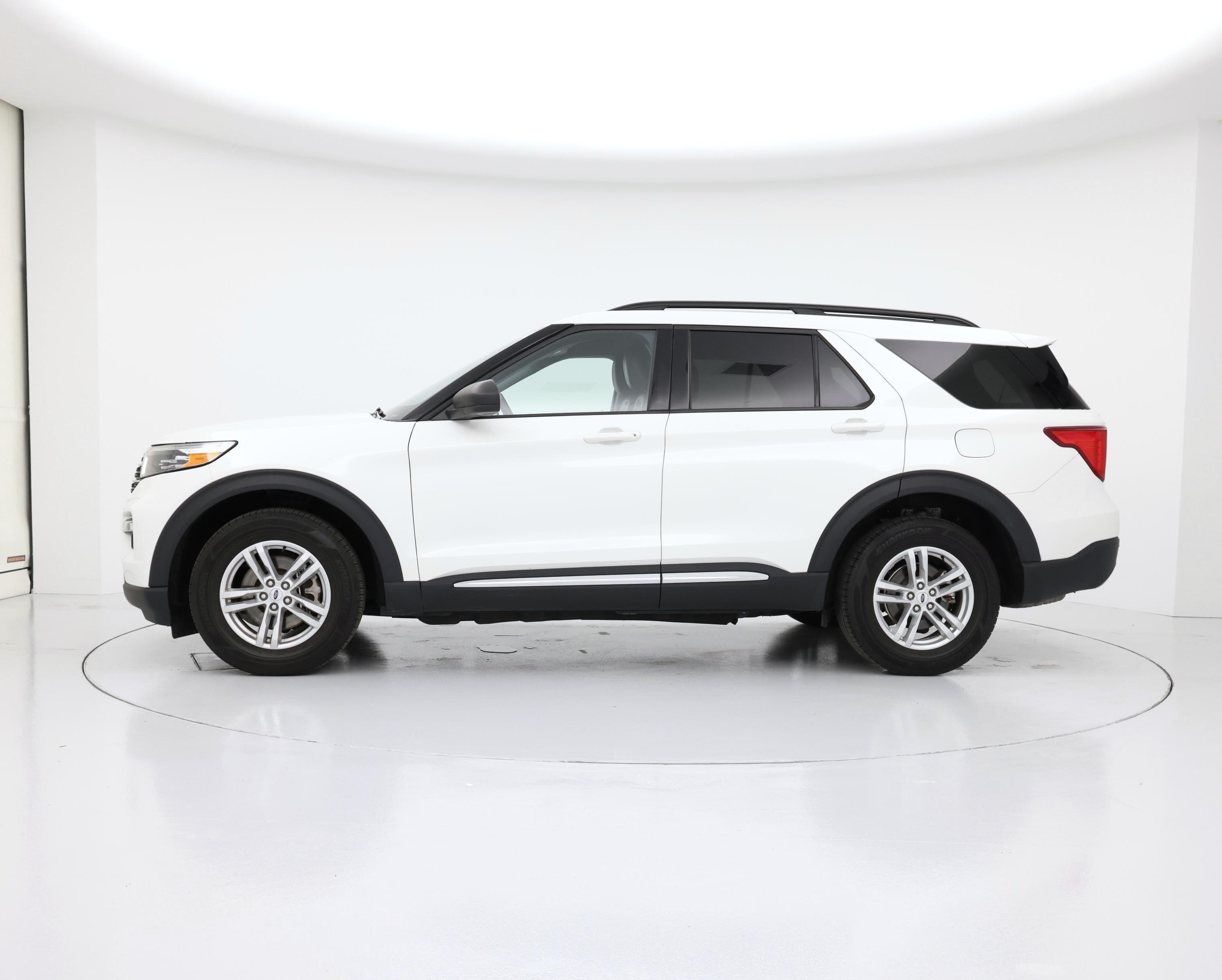 Thumbnail: 2023 Ford Explorer - 3