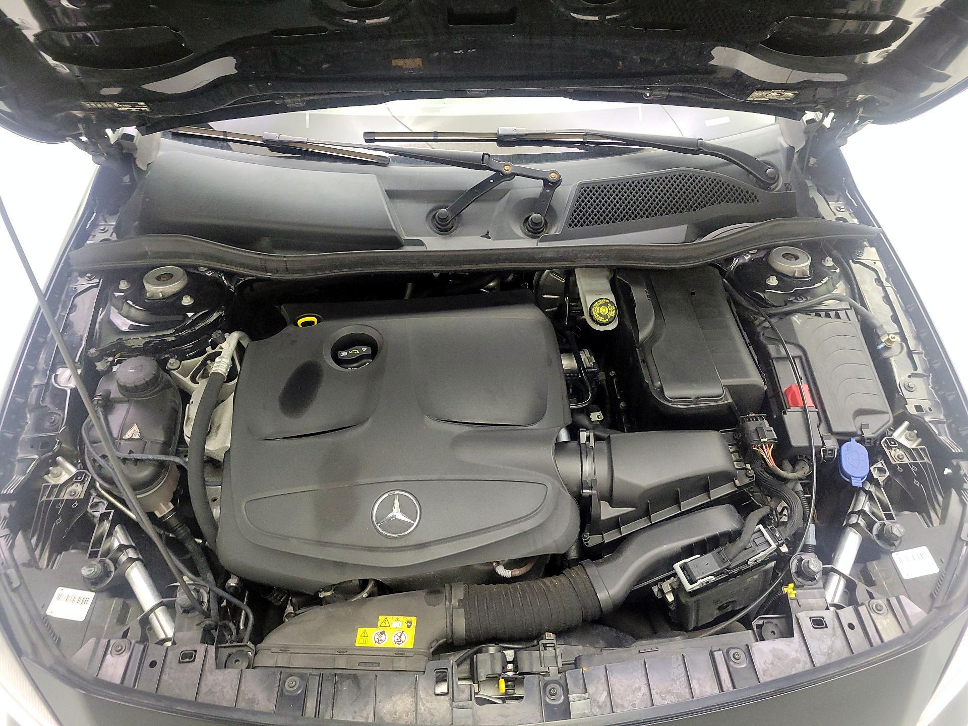 Thumbnail: 2020 Mercedes-Benz GLA - 20