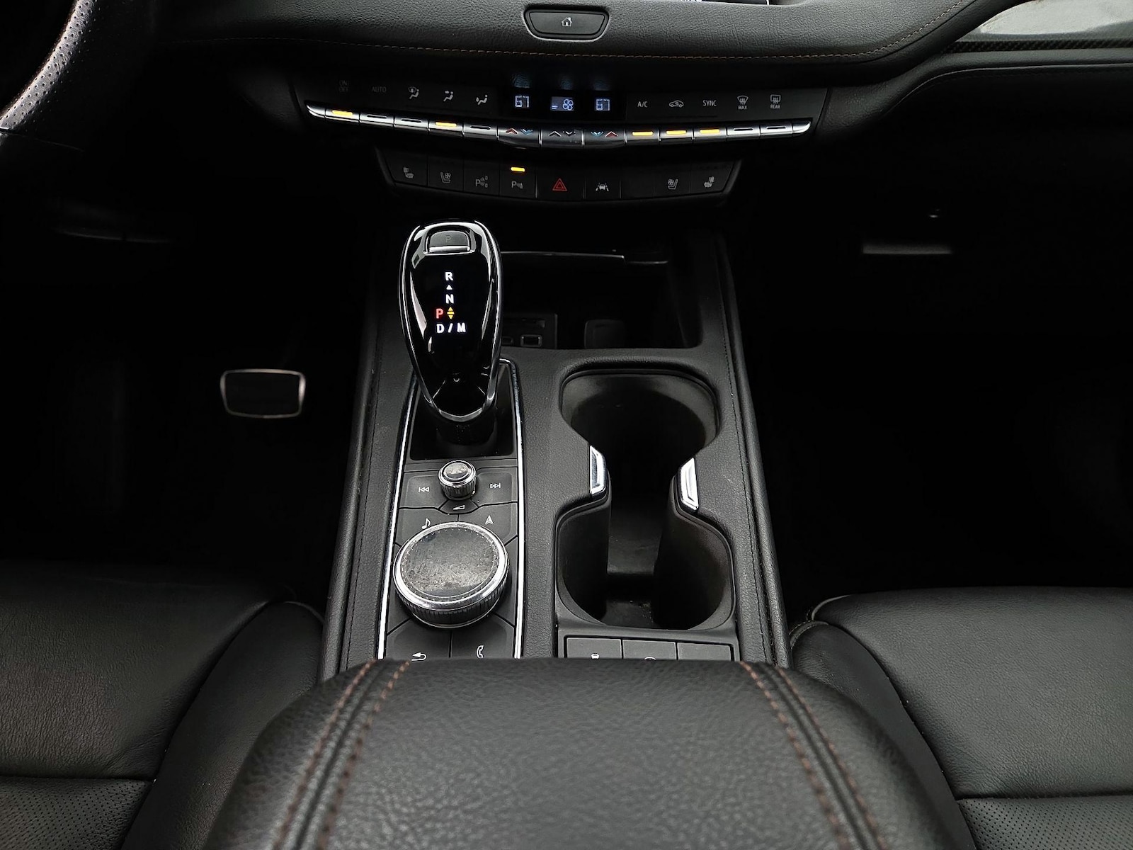 2022 Cadillac XT4 Sport - Photo 18