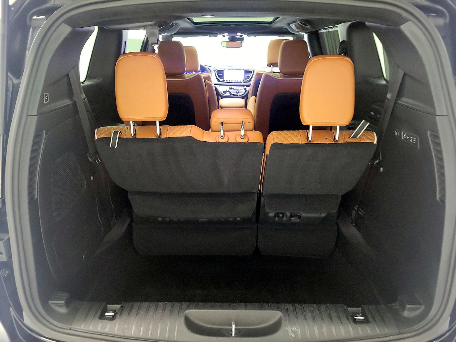 2024 Chrysler Pacifica Pinnacle - Photo 21