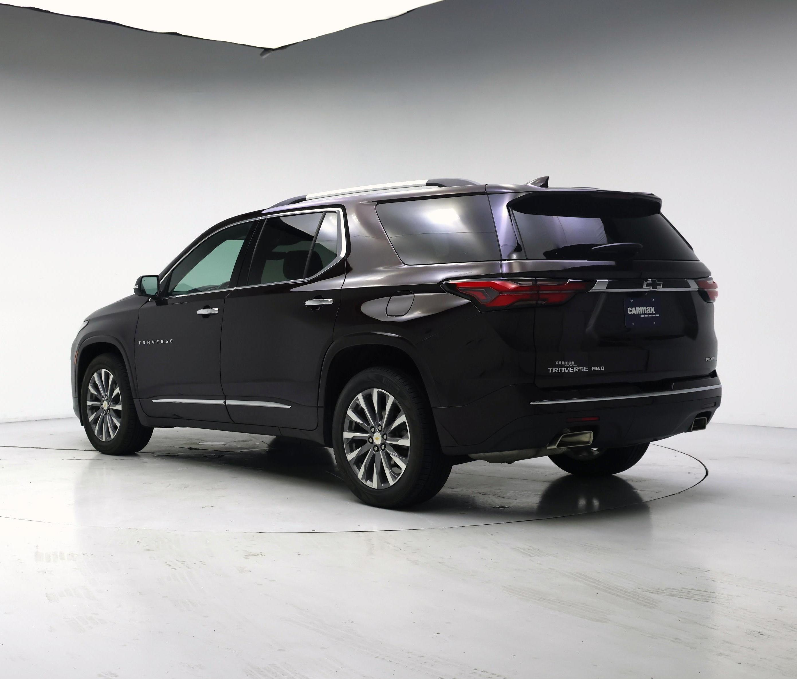 Thumbnail: 2023 Chevrolet Traverse - 2