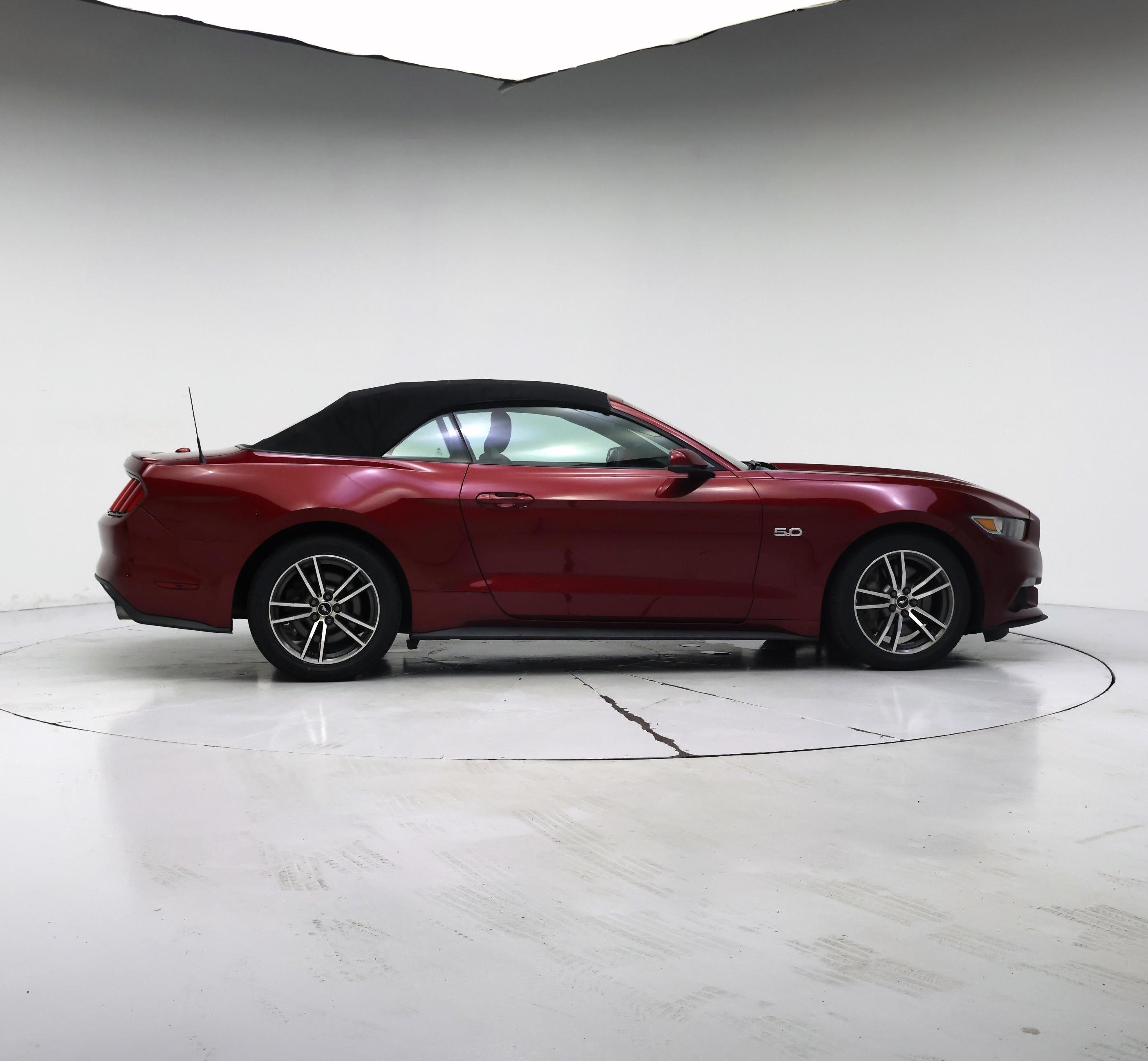 Thumbnail: 2017 Ford Mustang - 7