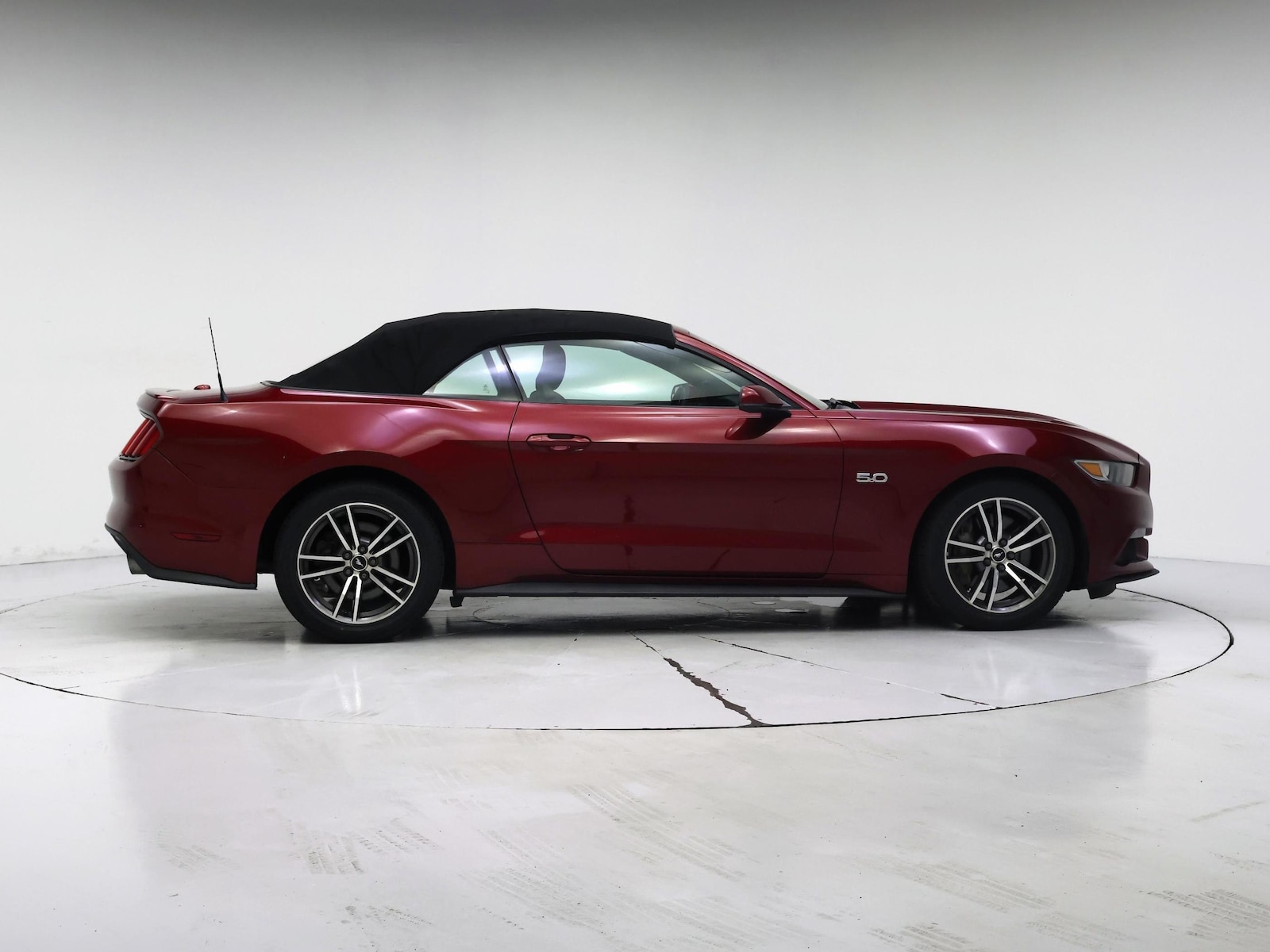 2017 Ford Mustang GT Premium - Photo 8