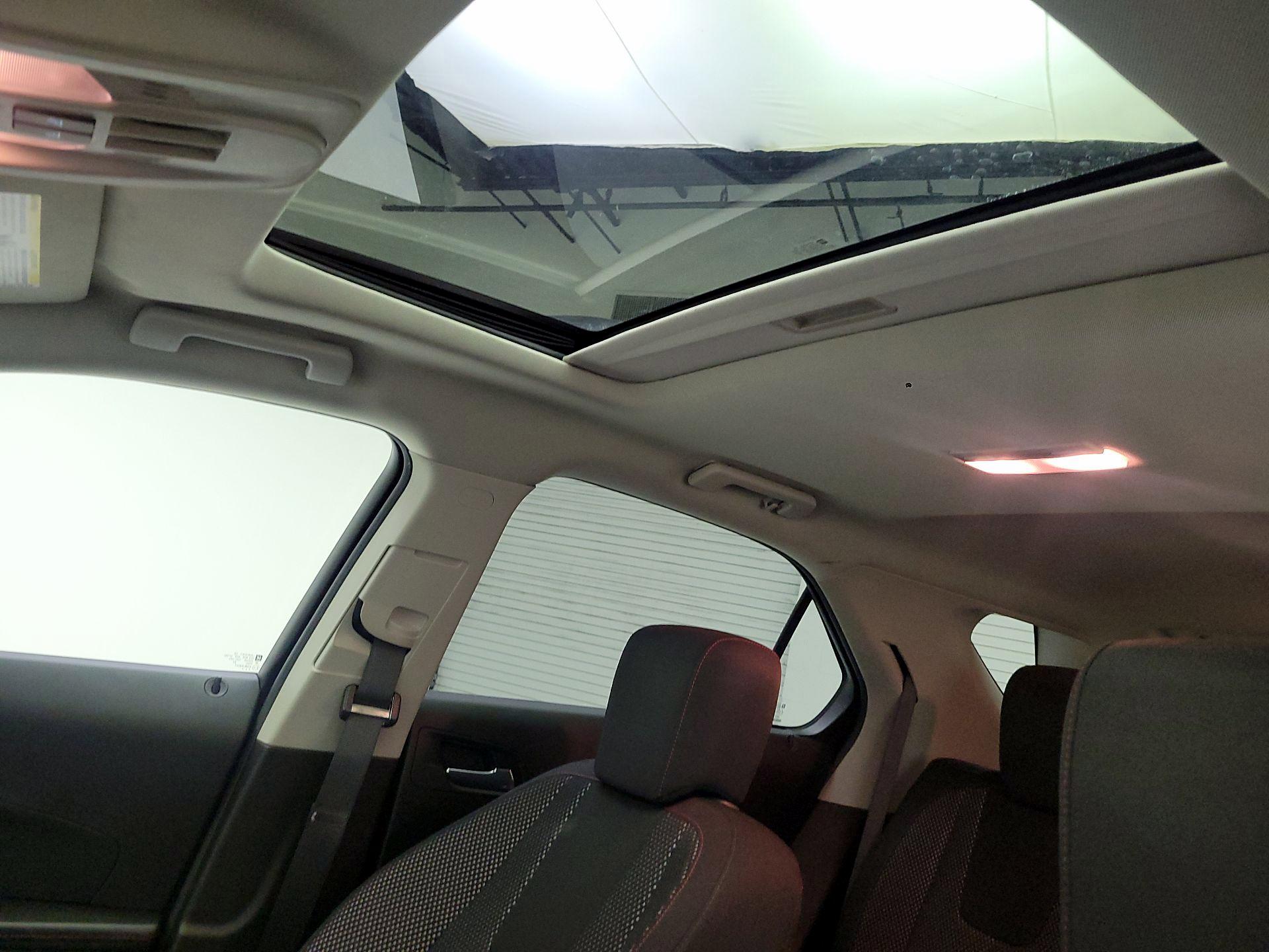 Thumbnail: 2015 Chevrolet Equinox - 16