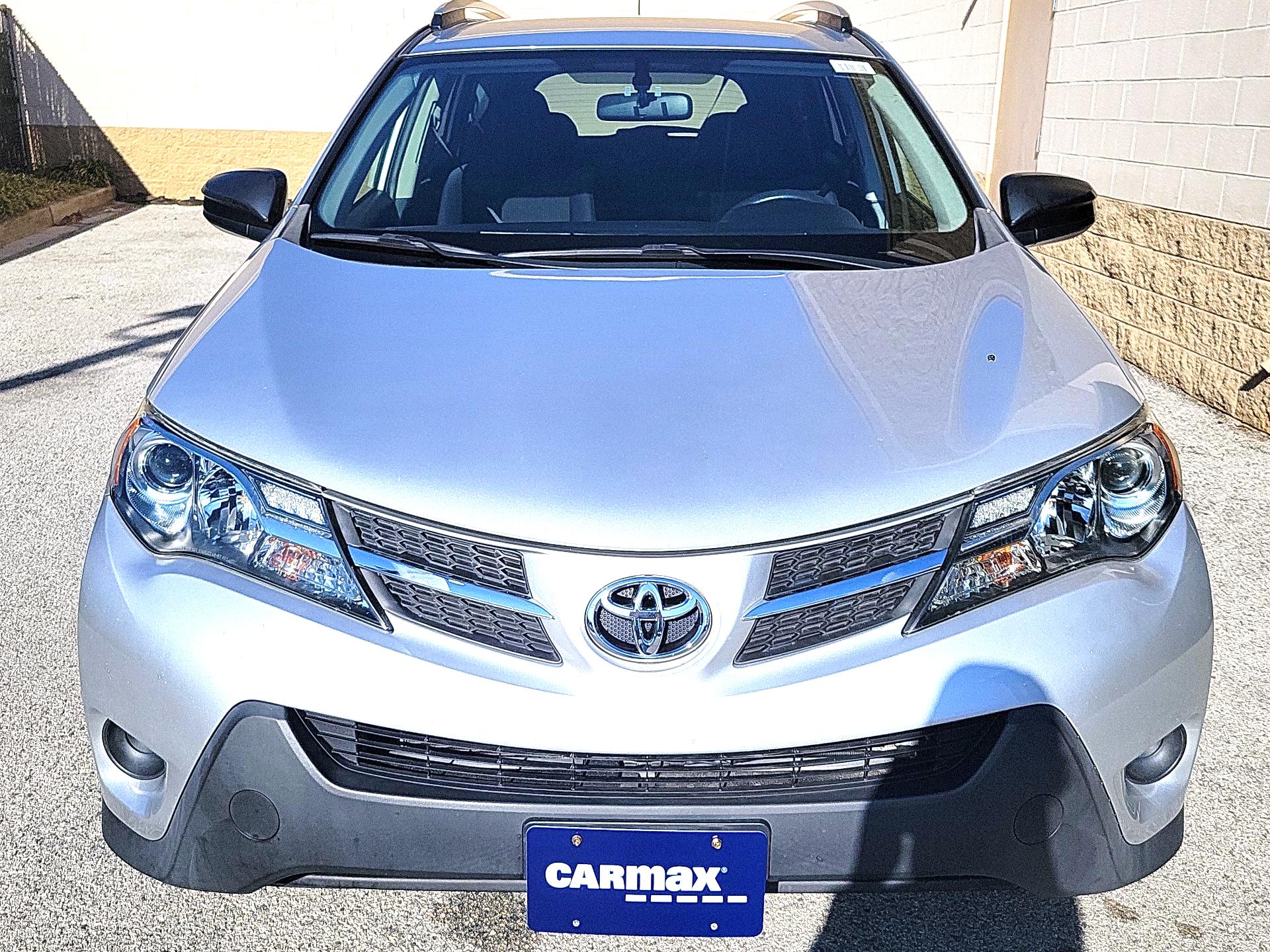 Thumbnail: 2015 Toyota RAV4 - 2