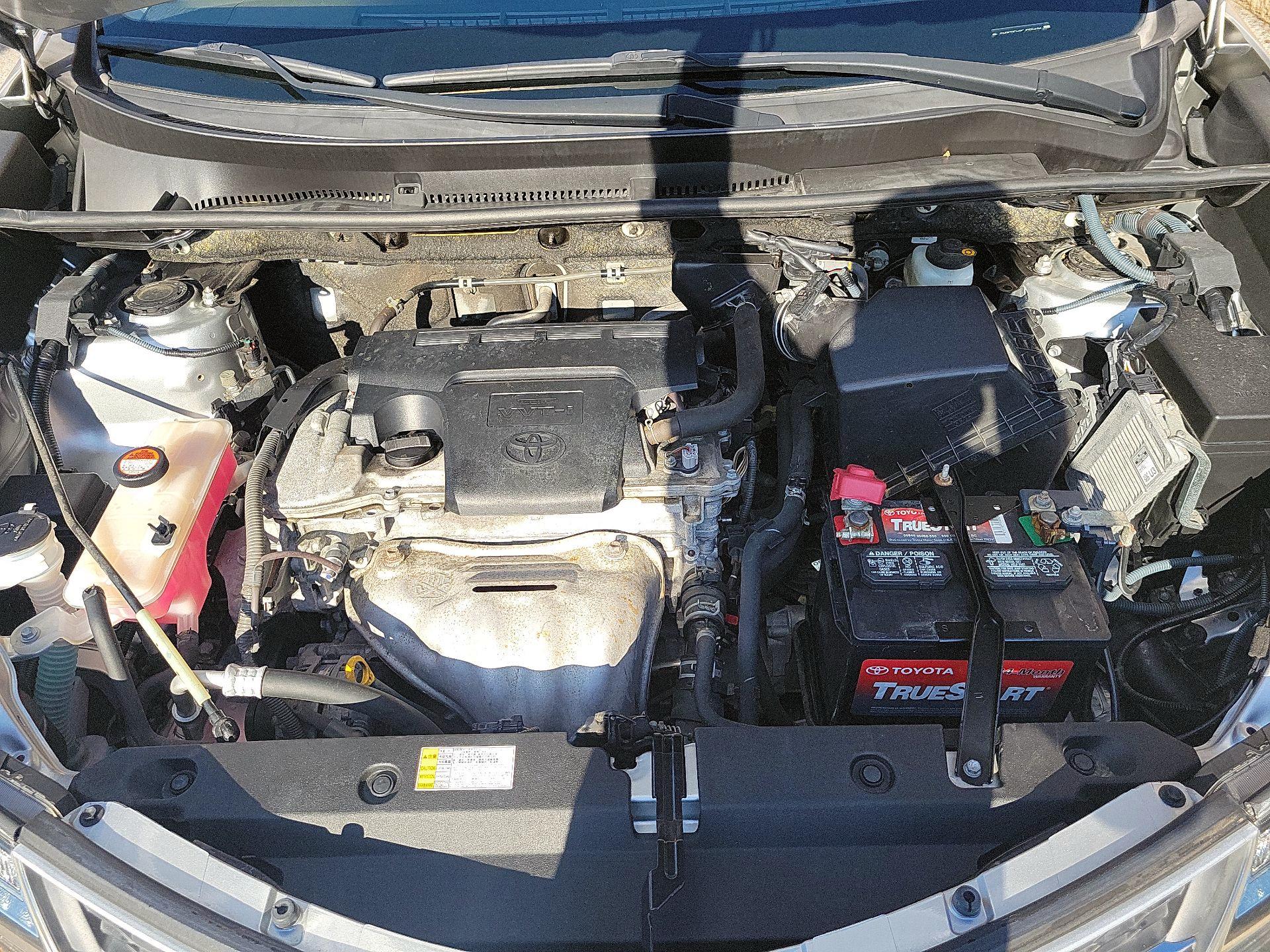 Thumbnail: 2015 Toyota RAV4 - 19