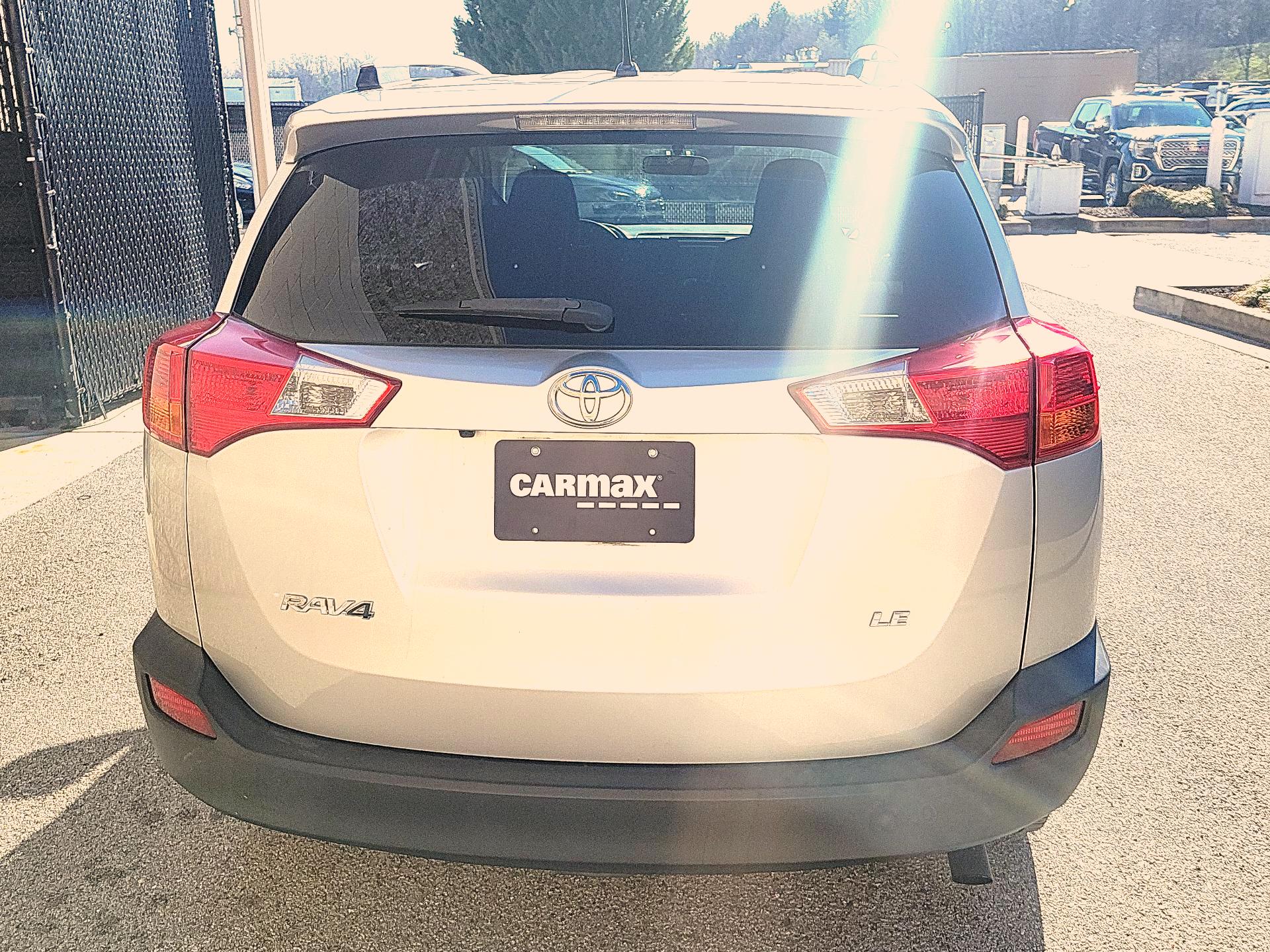 Thumbnail: 2015 Toyota RAV4 - 6