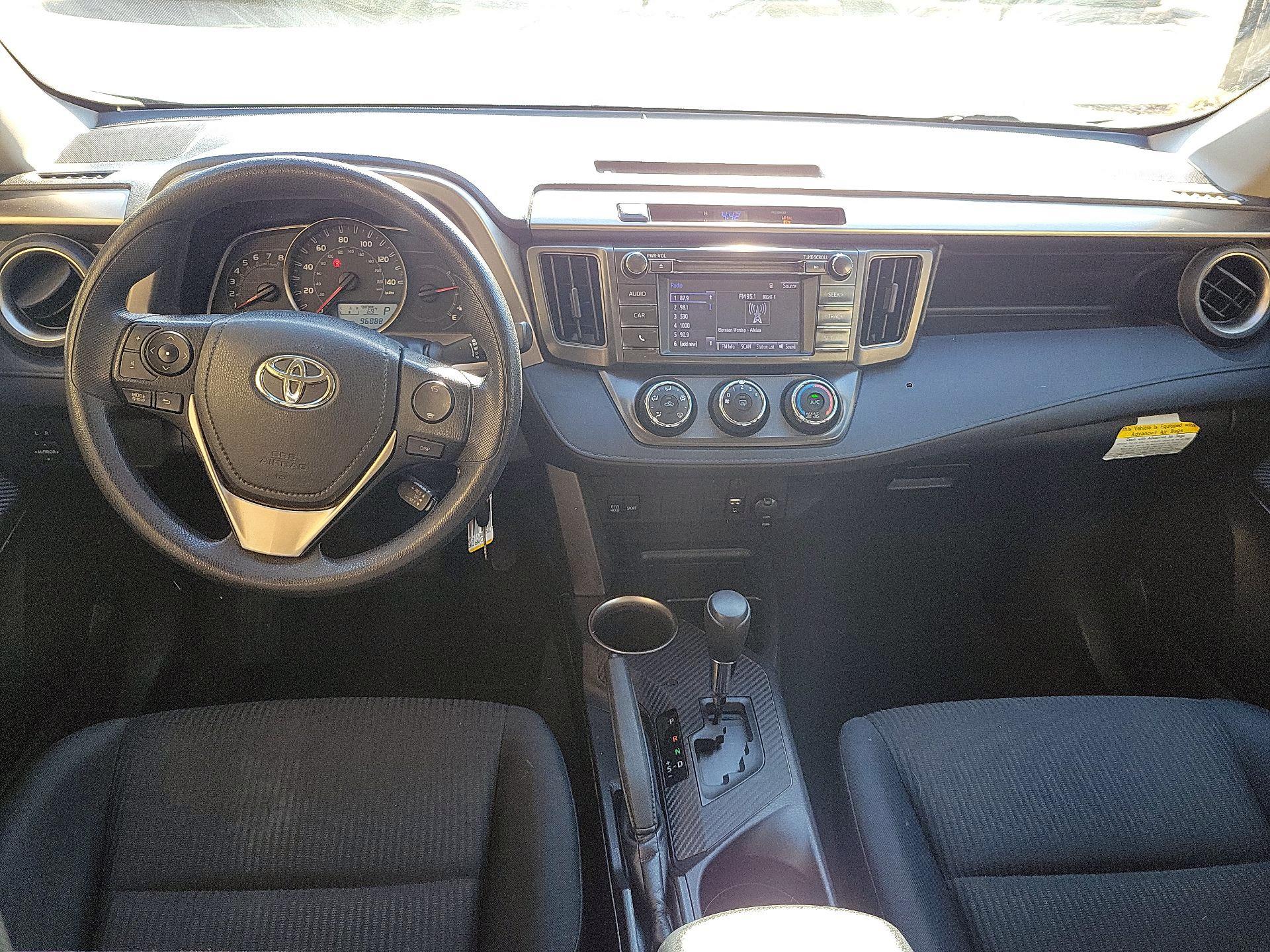 Thumbnail: 2015 Toyota RAV4 - 8