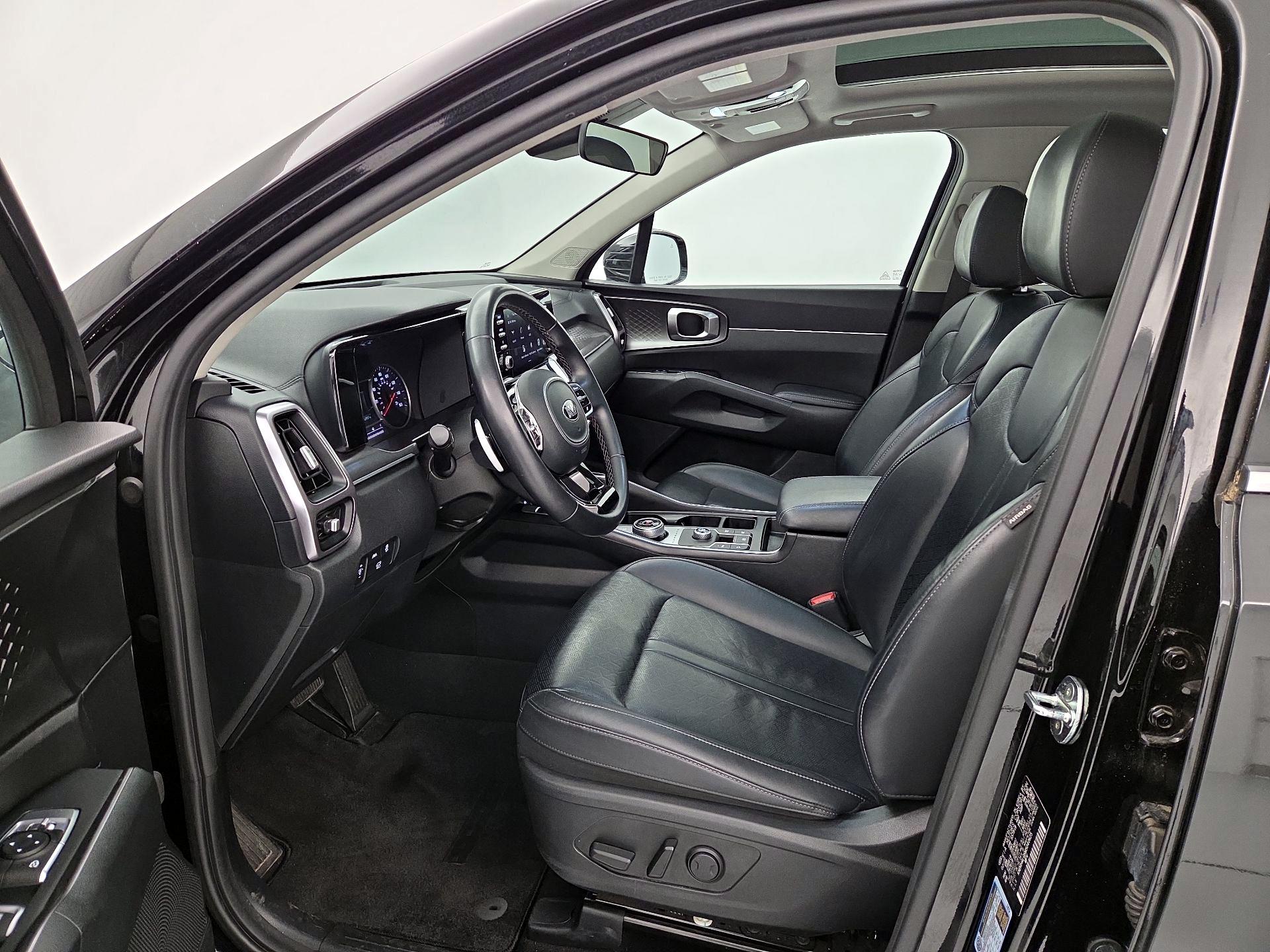 Thumbnail: 2021 Kia Sorento - 11