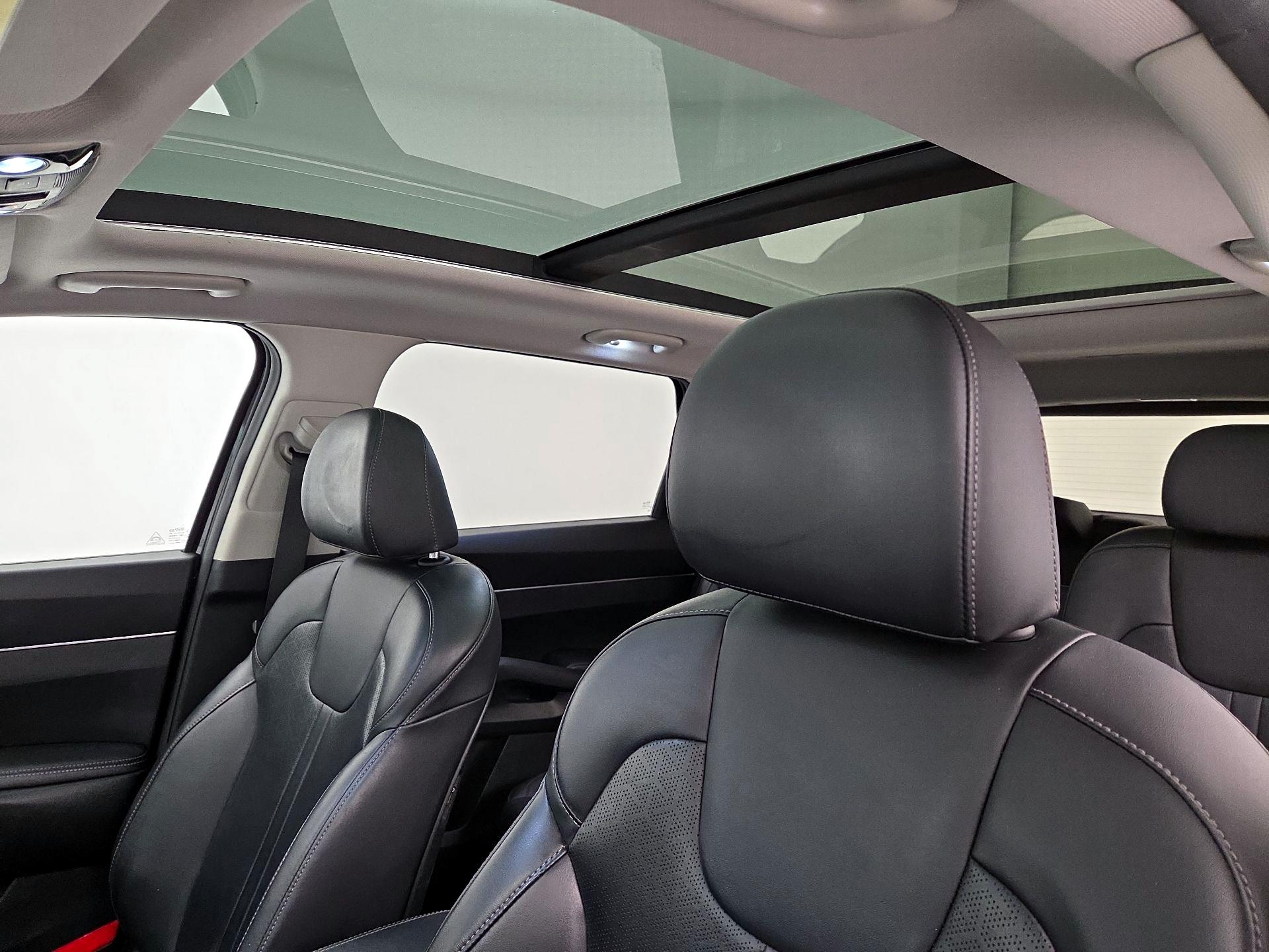 Thumbnail: 2021 Kia Sorento - 19