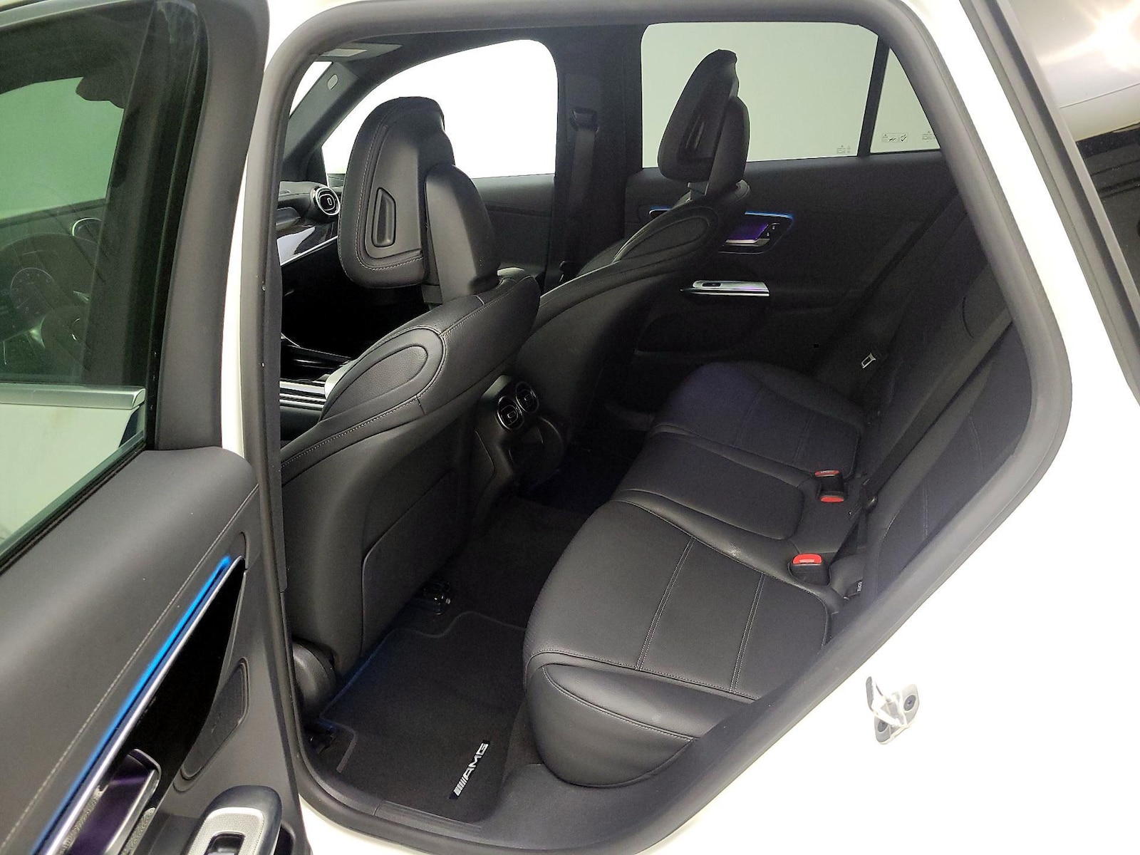 2024 Mercedes-Benz GLC GLC 300 - Photo 20