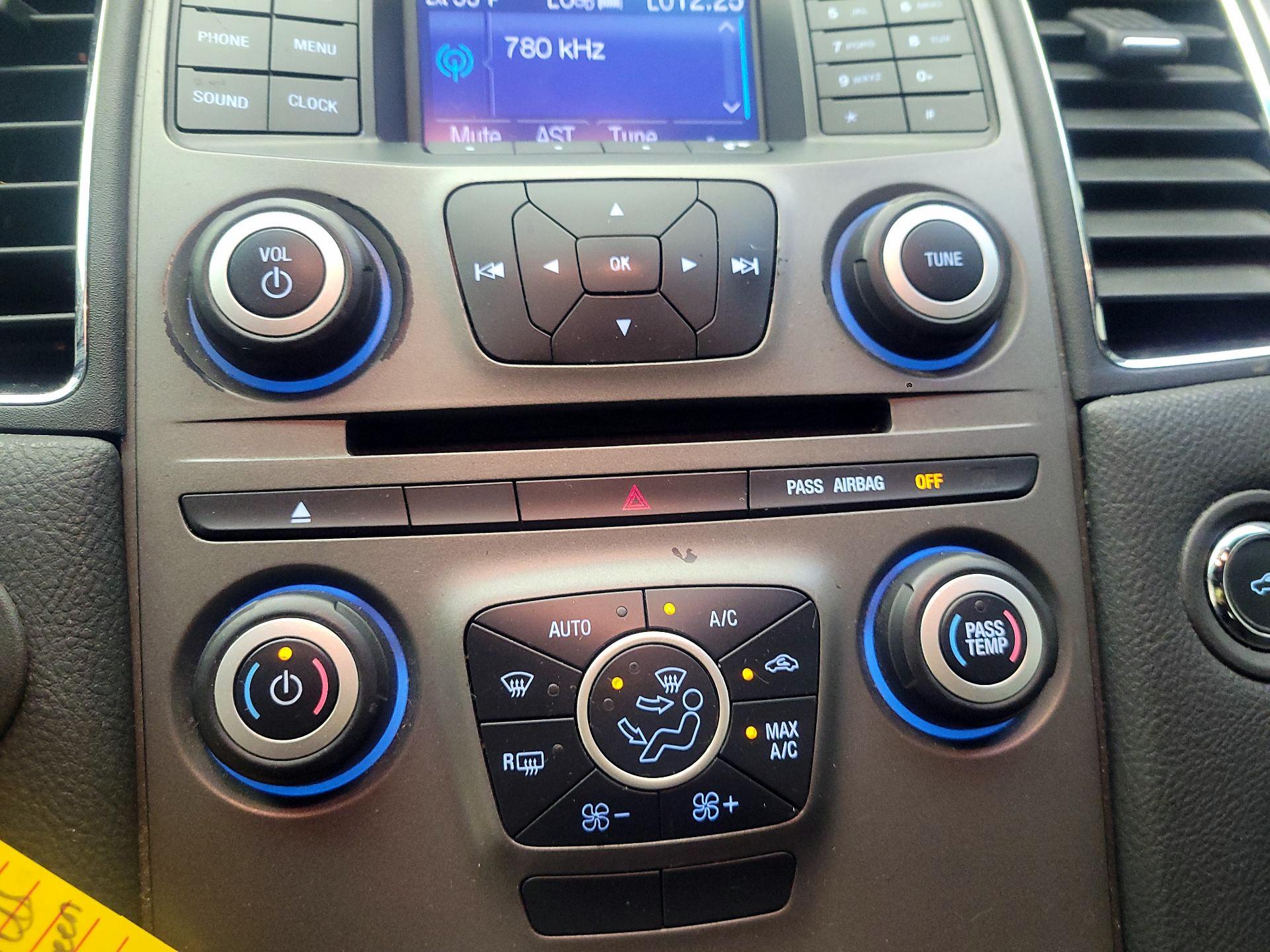 Thumbnail: 2014 Ford Taurus - 13