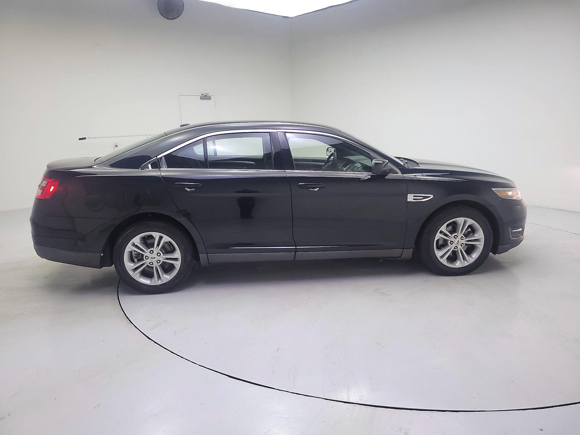 Thumbnail: 2014 Ford Taurus - 4