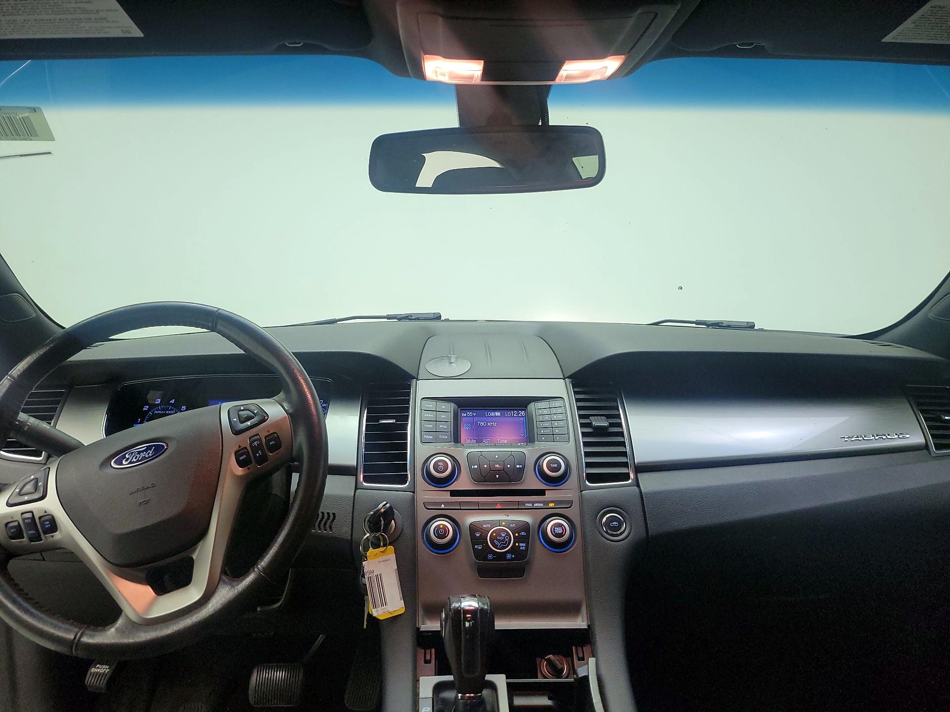 Thumbnail: 2014 Ford Taurus - 8