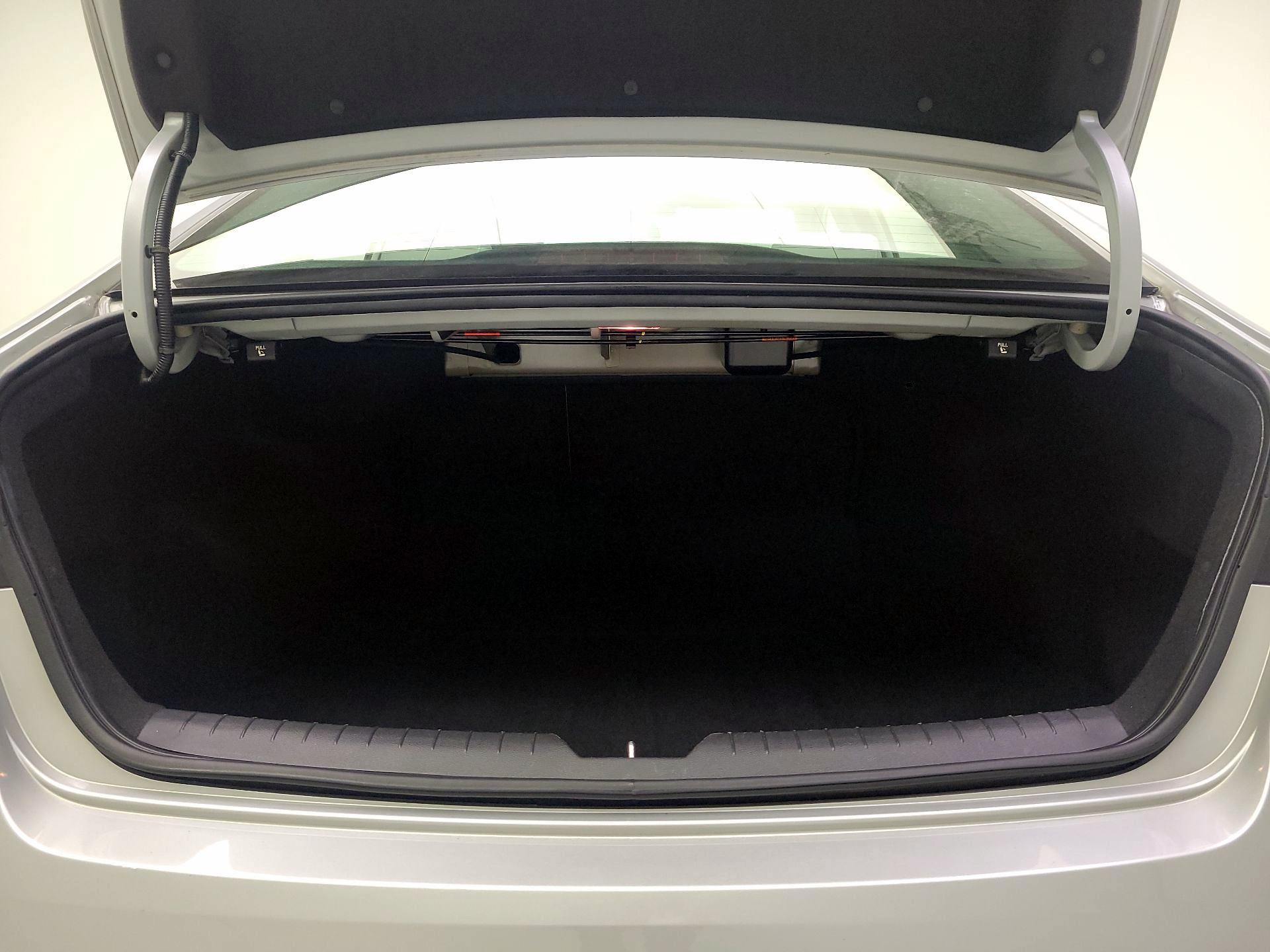 Thumbnail: 2019 Hyundai Sonata - 18