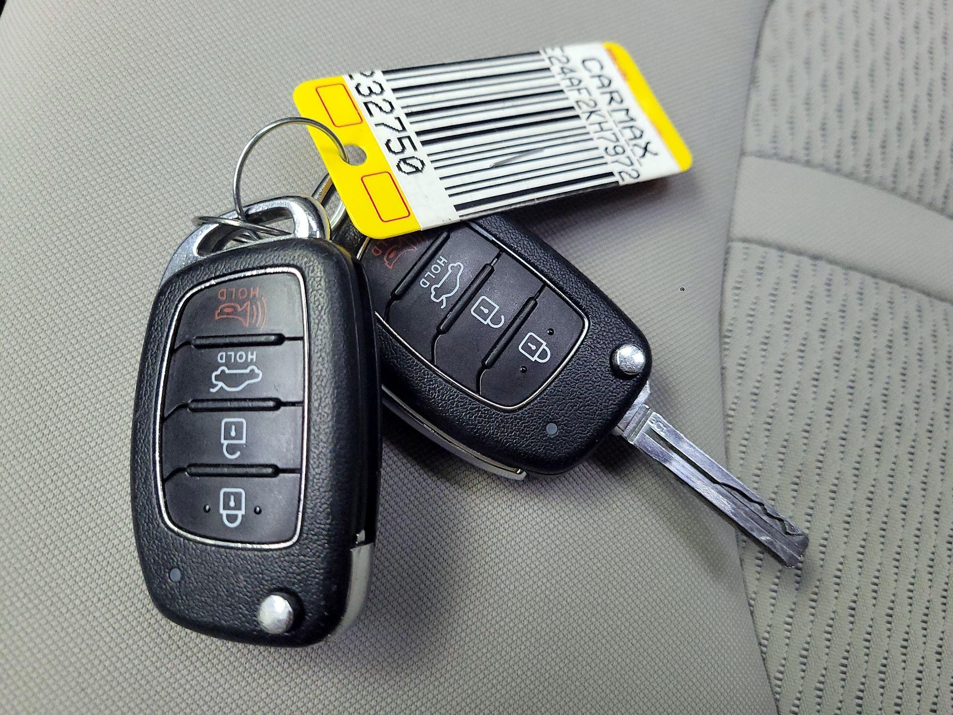 Thumbnail: 2019 Hyundai Sonata - 20