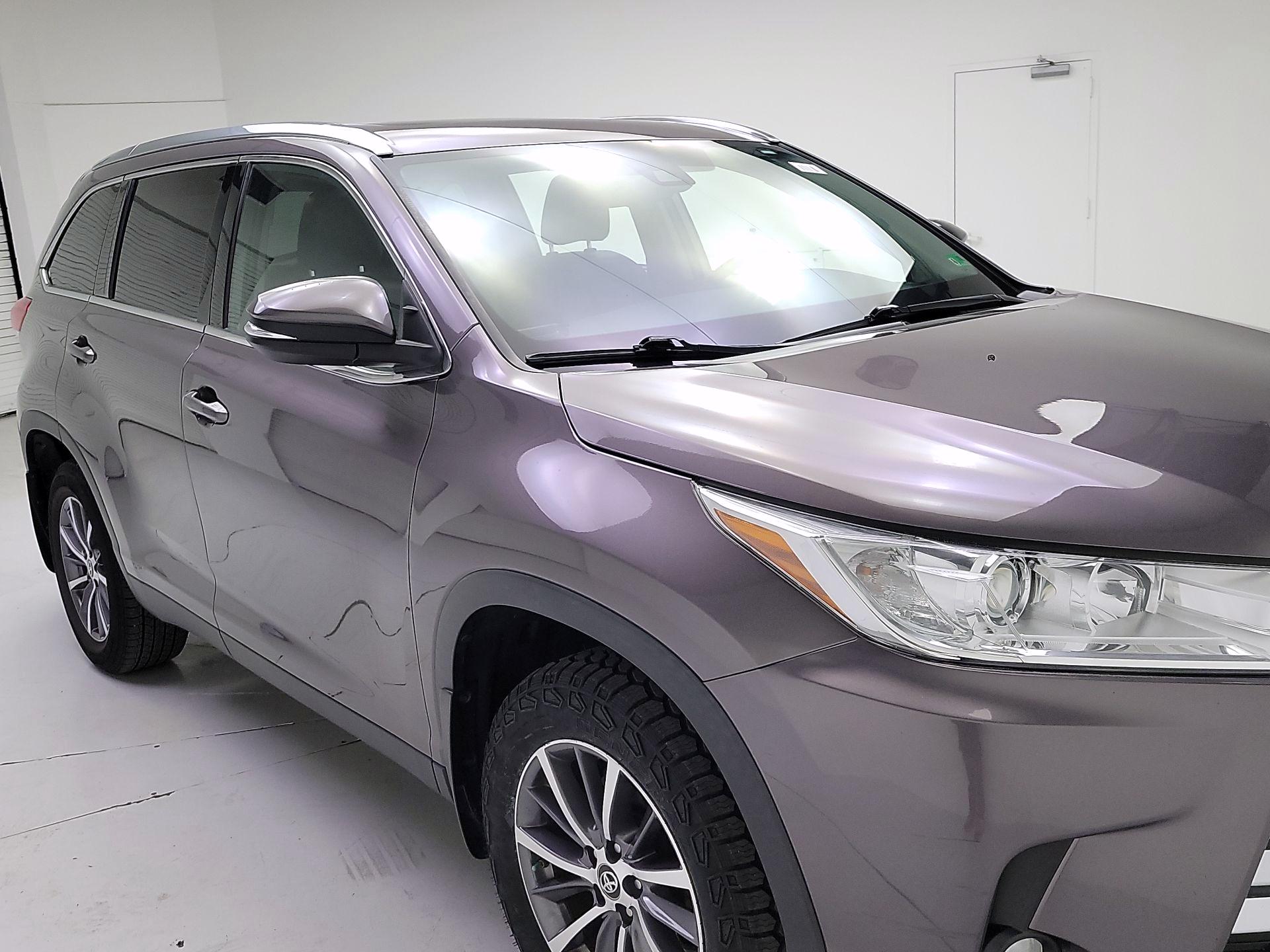 Thumbnail: 2019 Toyota Highlander - 1