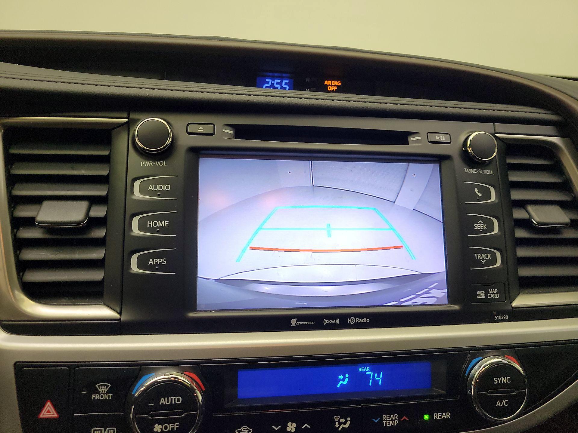 Thumbnail: 2019 Toyota Highlander - 12