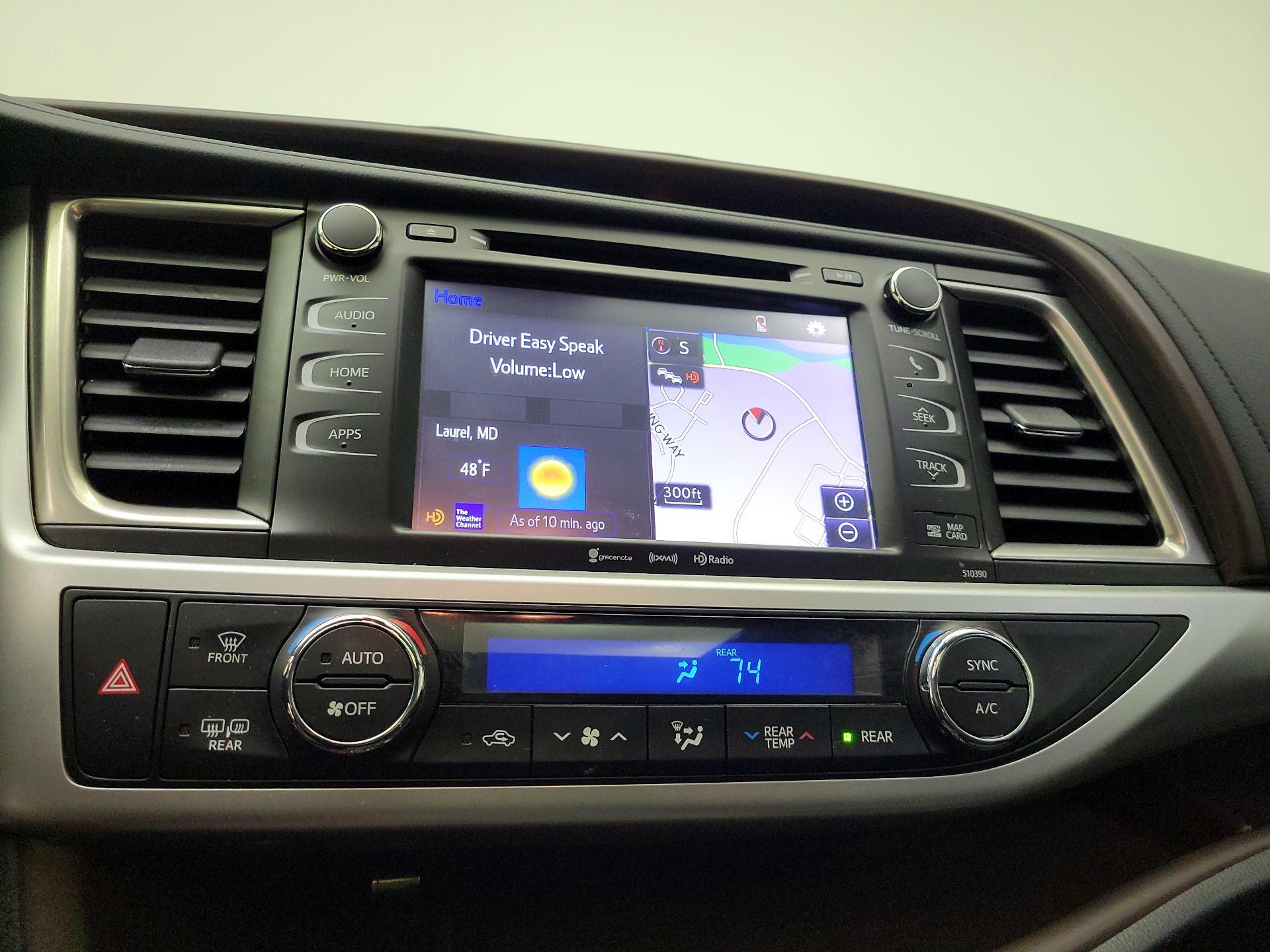 Thumbnail: 2019 Toyota Highlander - 14