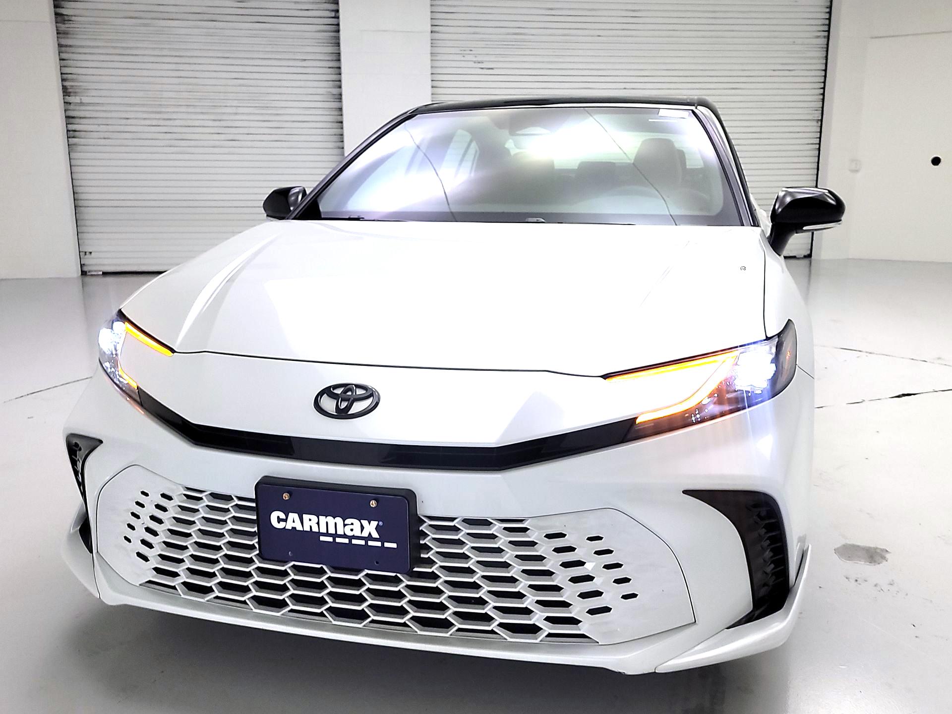 Thumbnail: 2025 Toyota Camry - 2