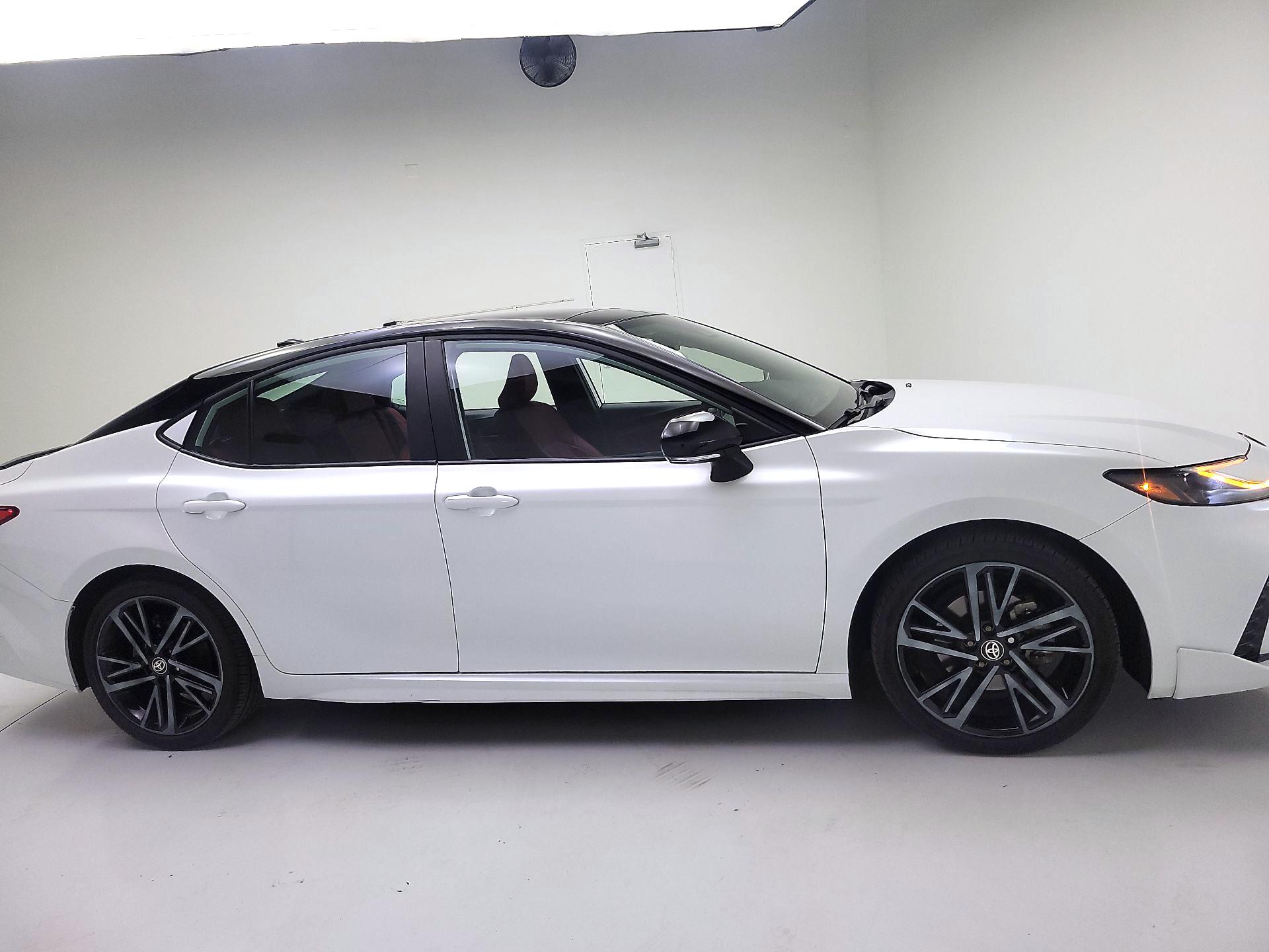 Thumbnail: 2025 Toyota Camry - 4