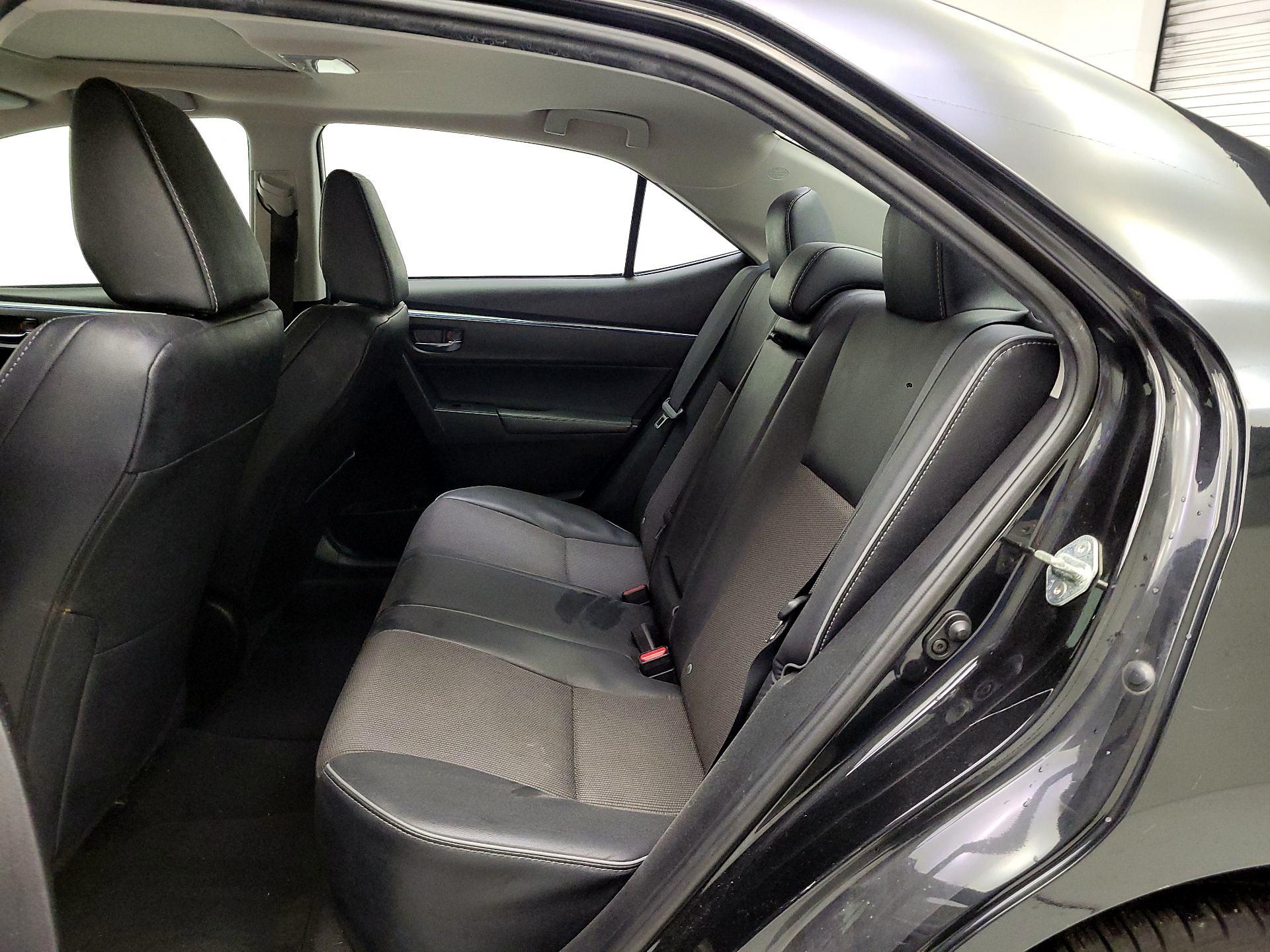 Thumbnail: 2016 Toyota Corolla - 18