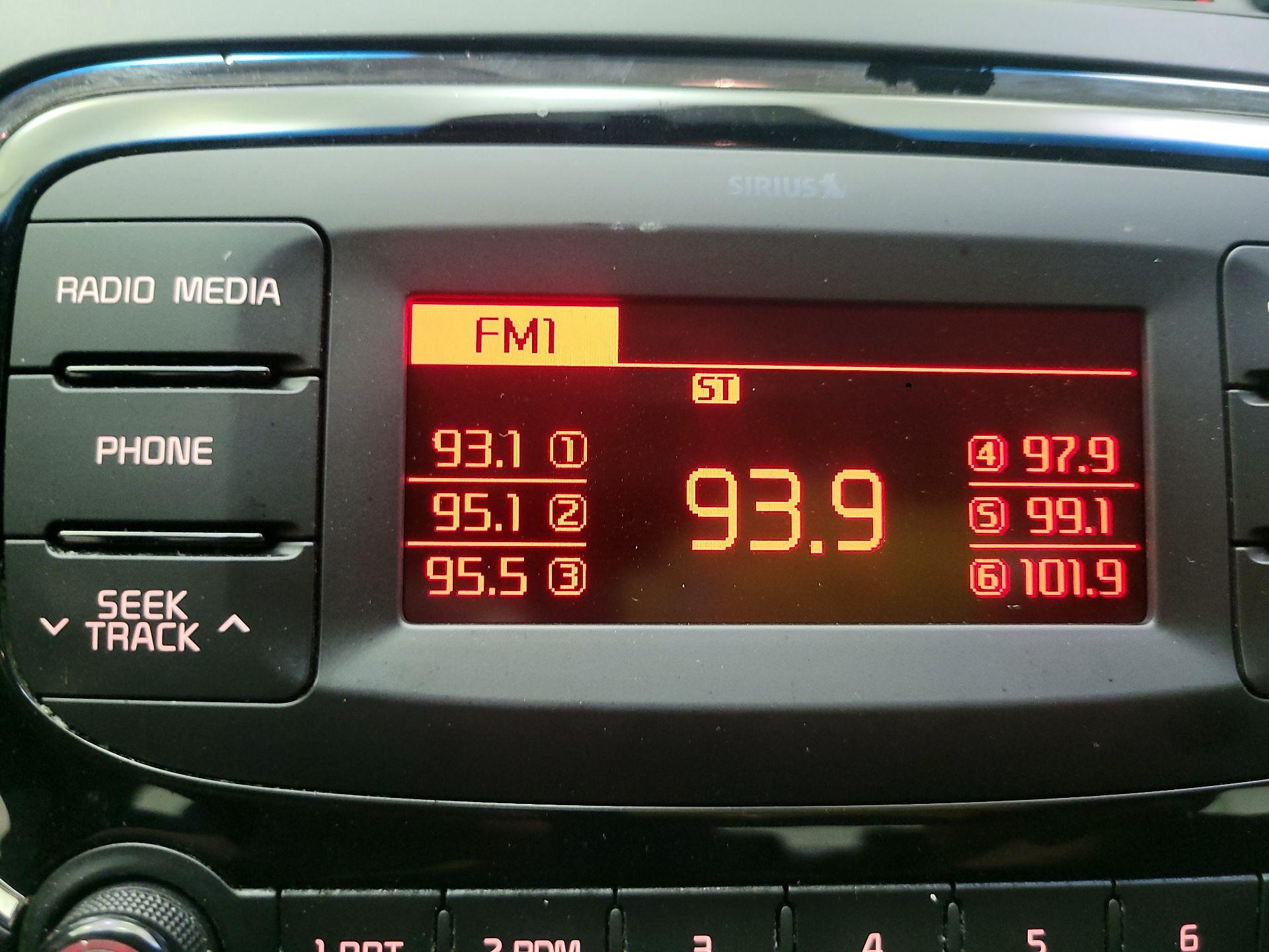 Thumbnail: 2017 Kia Forte - 12