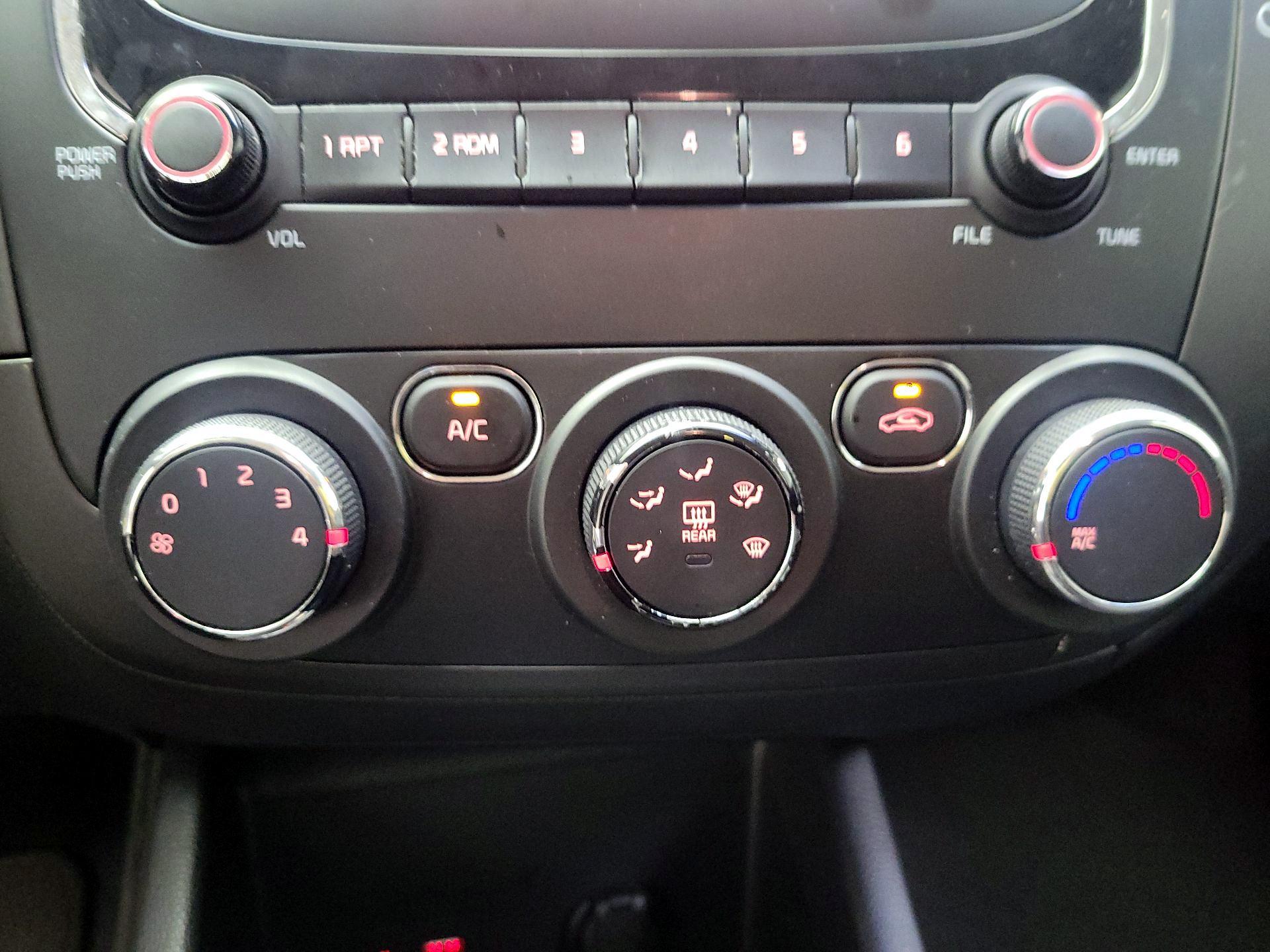 Thumbnail: 2017 Kia Forte - 13