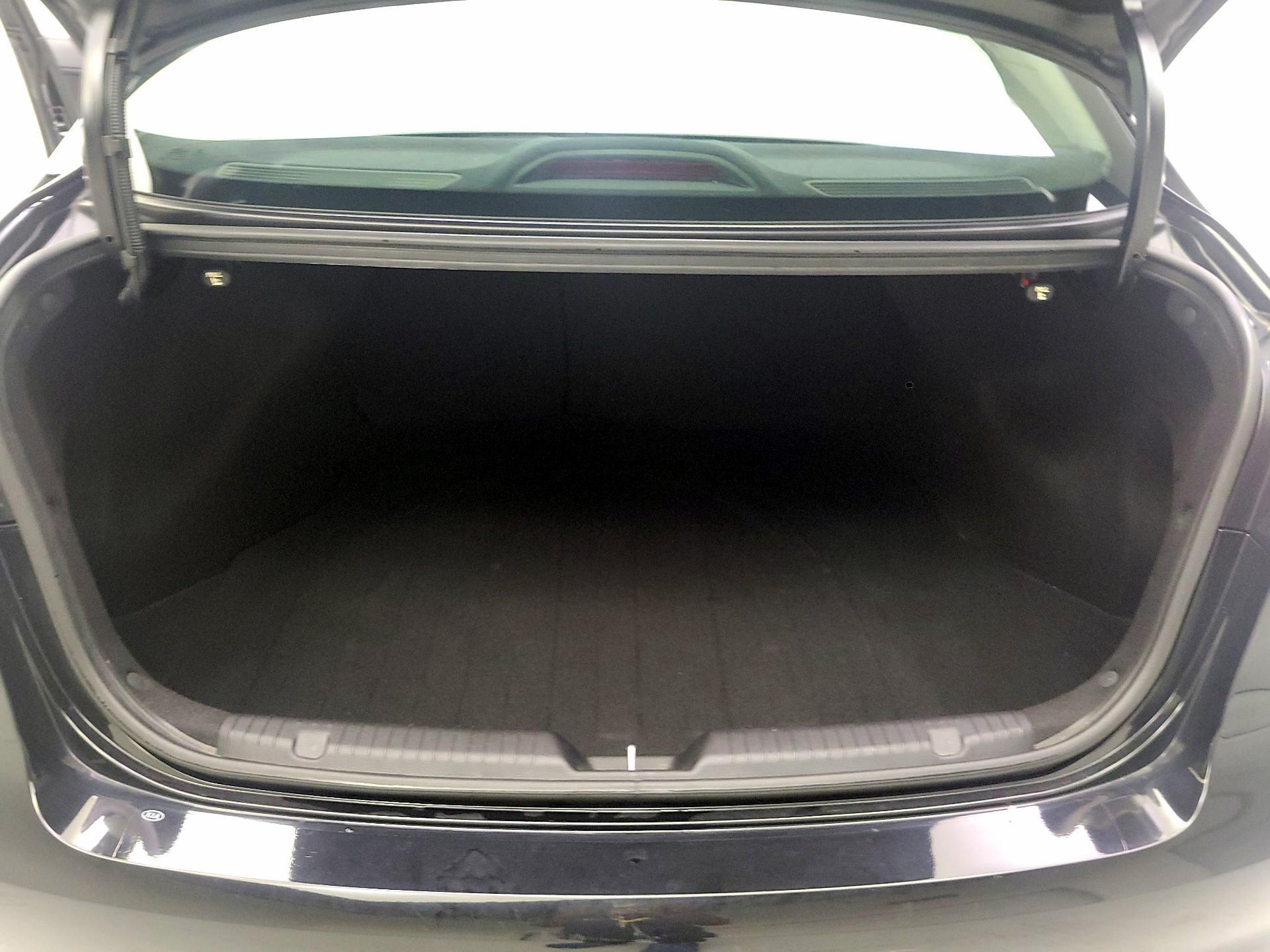 Thumbnail: 2017 Kia Forte - 17