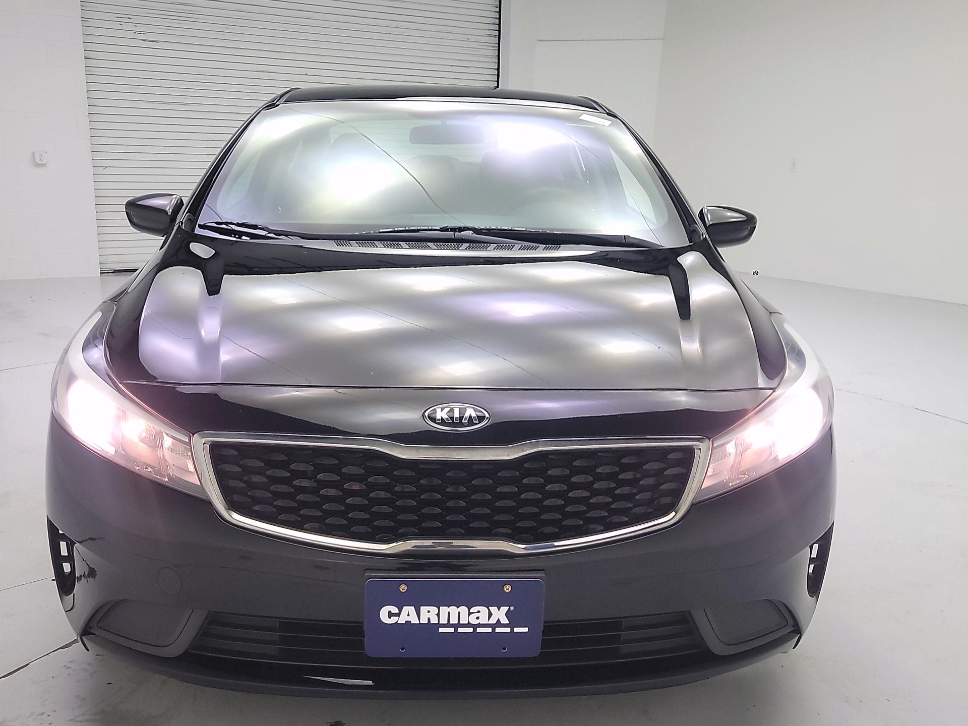 Thumbnail: 2017 Kia Forte - 2