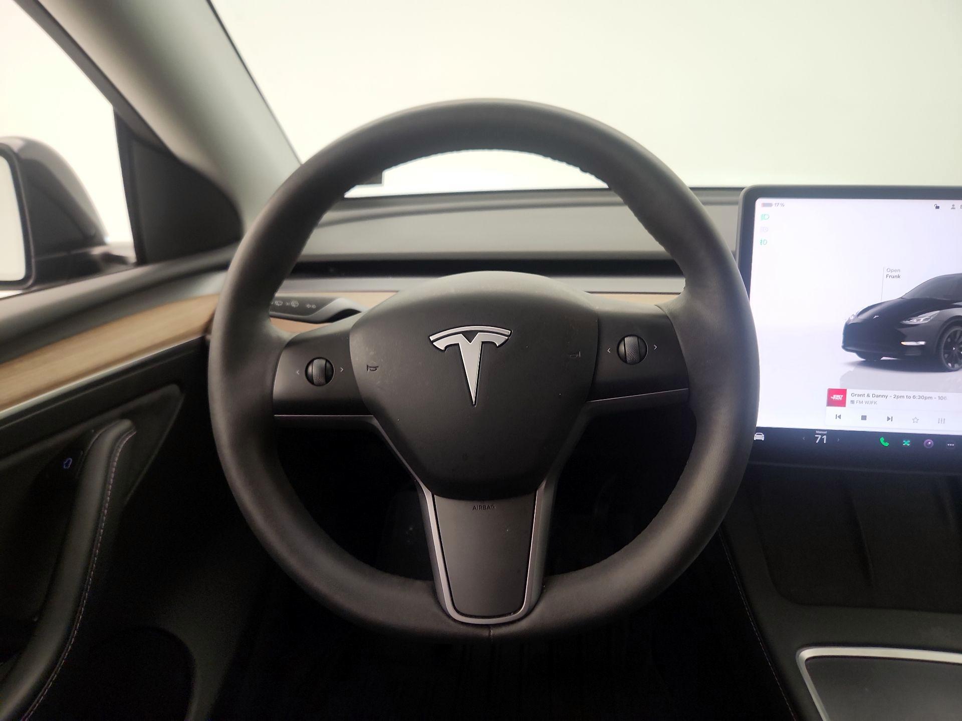 Thumbnail: 2023 Tesla Model Y - 10