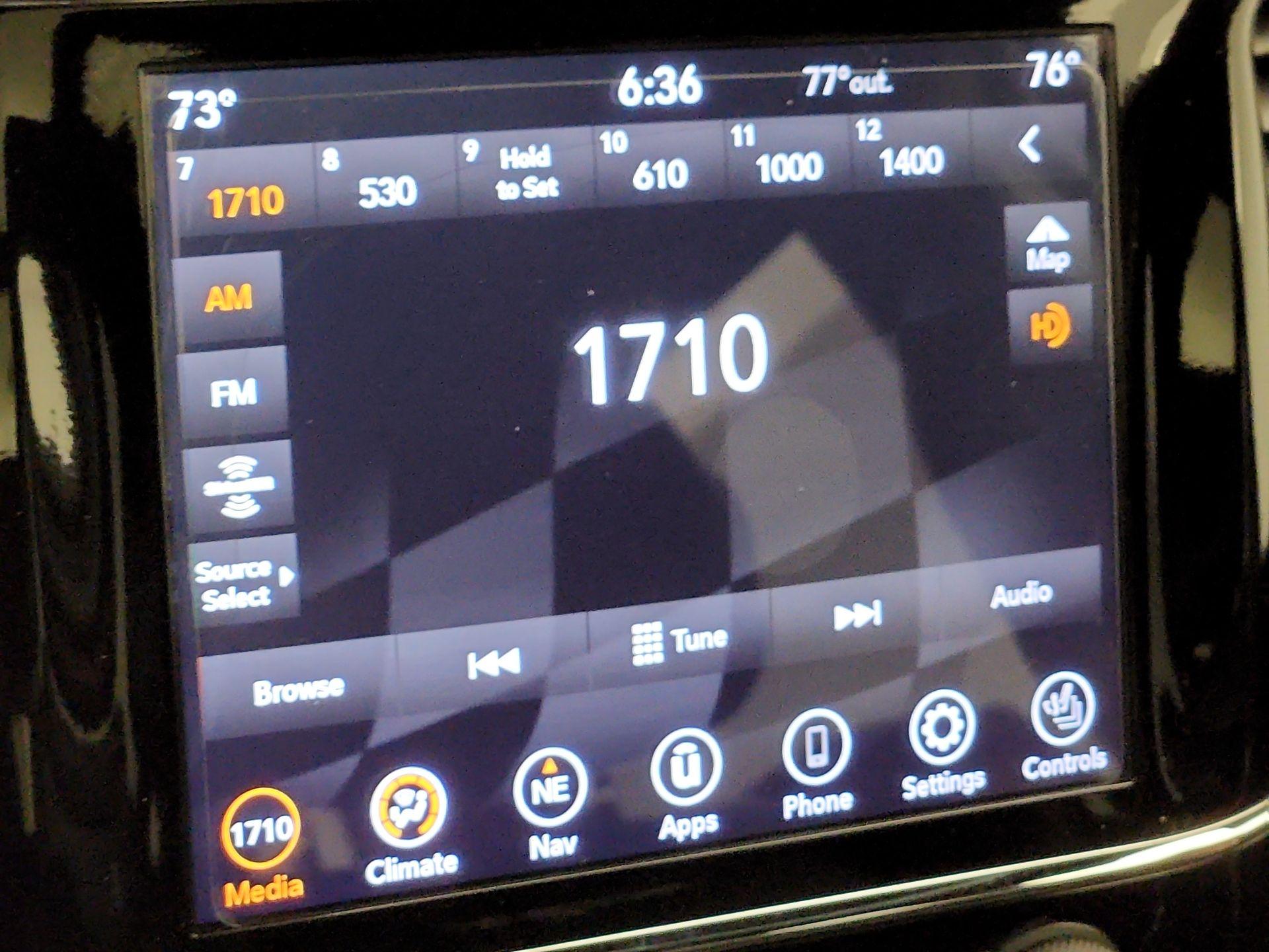 Thumbnail: 2020 Jeep Grand Cherokee - 16