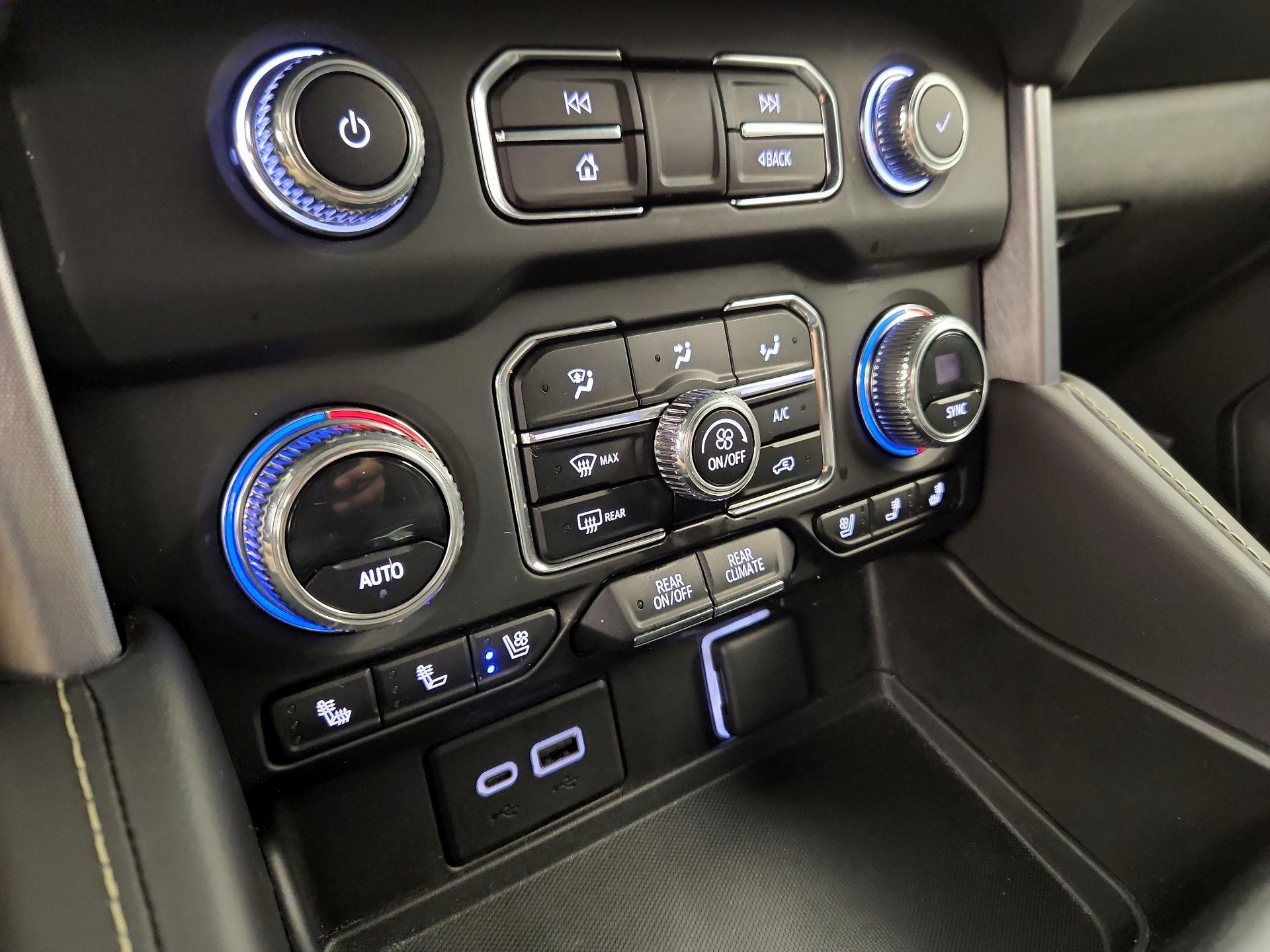 Thumbnail: 2023 GMC Yukon XL - 16