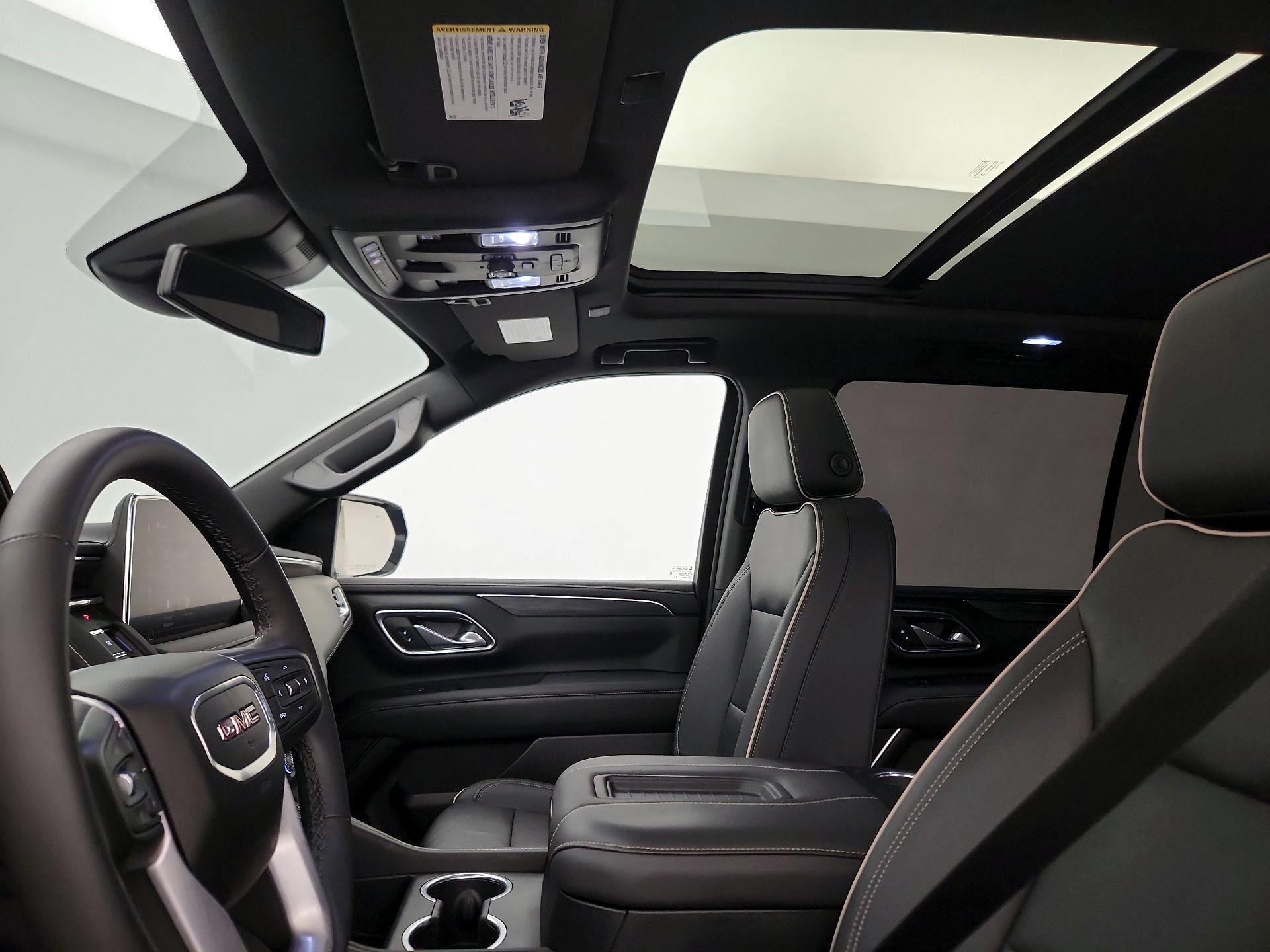 Thumbnail: 2023 GMC Yukon XL - 19