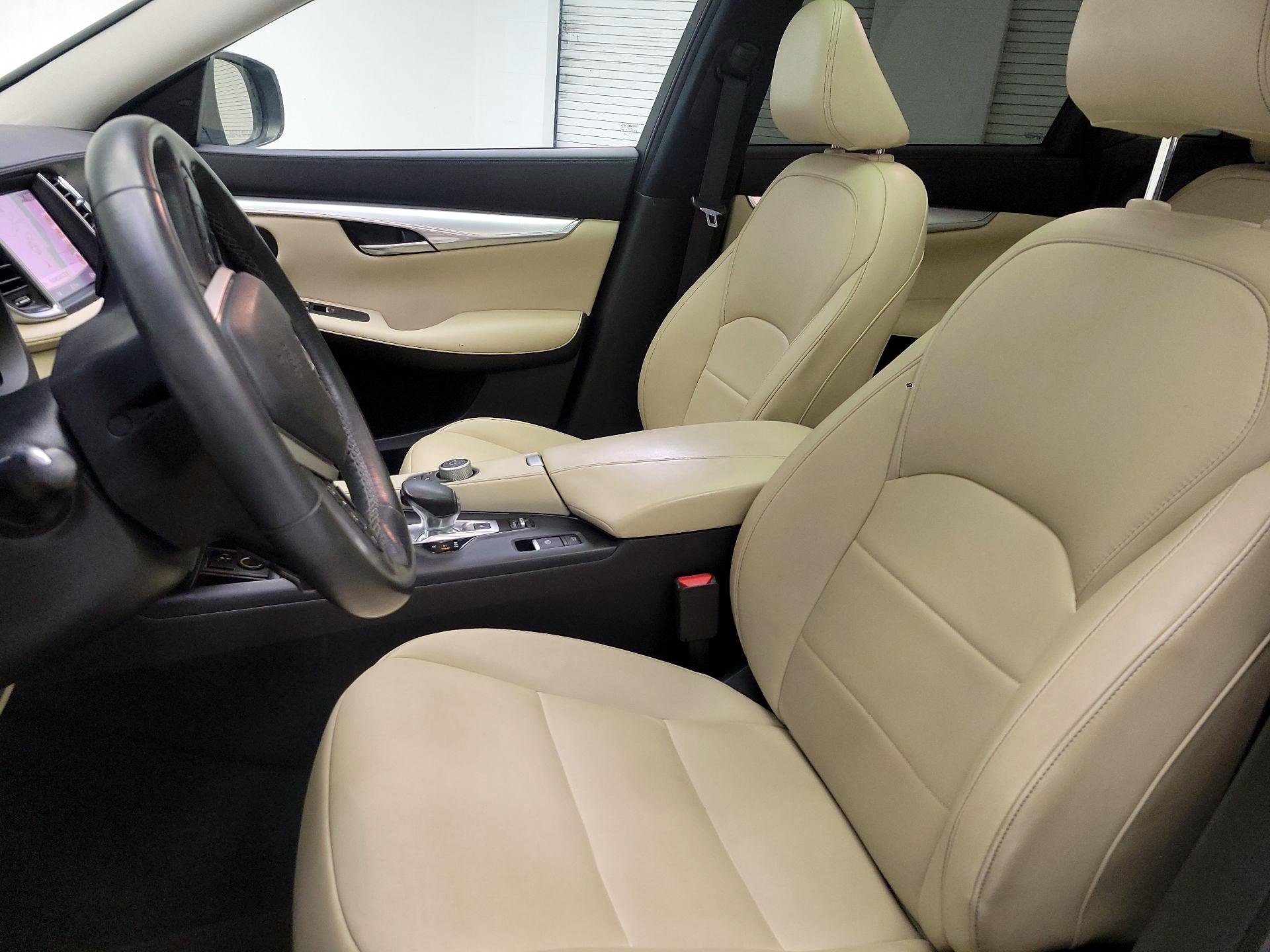 Thumbnail: 2019 INFINITI QX50 - 9