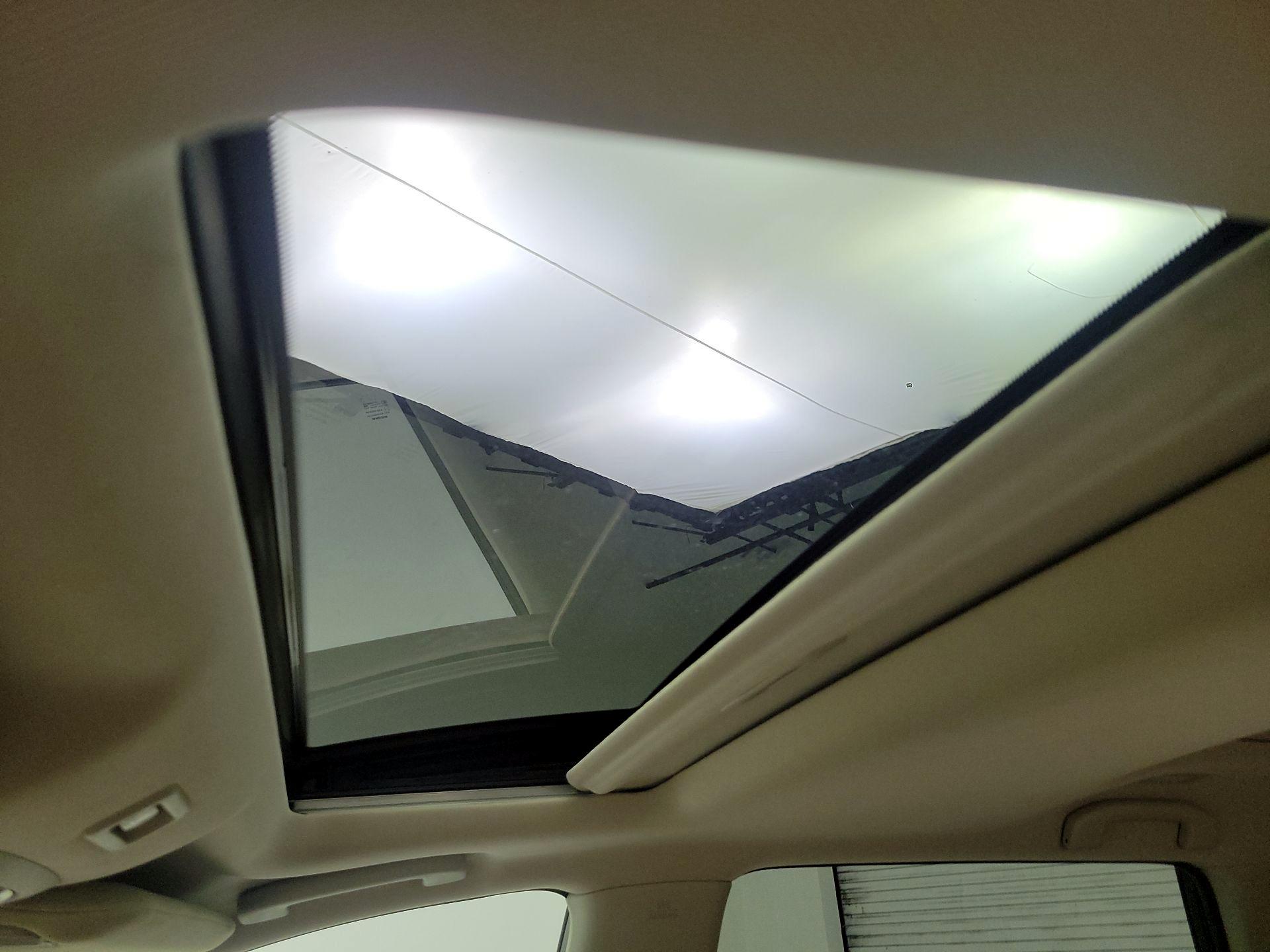 Thumbnail: 2014 Nissan Pathfinder - 18