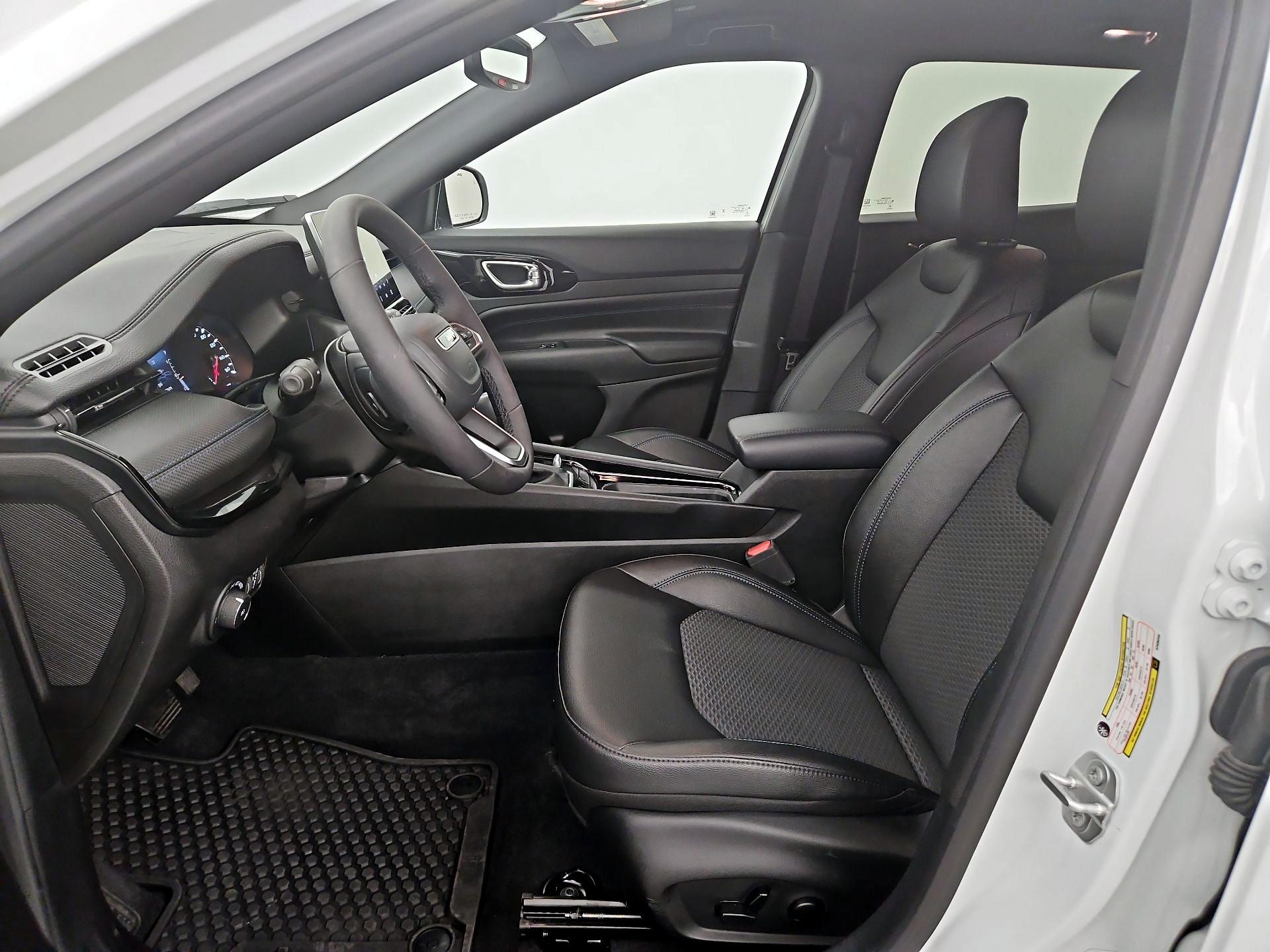 Thumbnail: 2025 Jeep Compass - 11