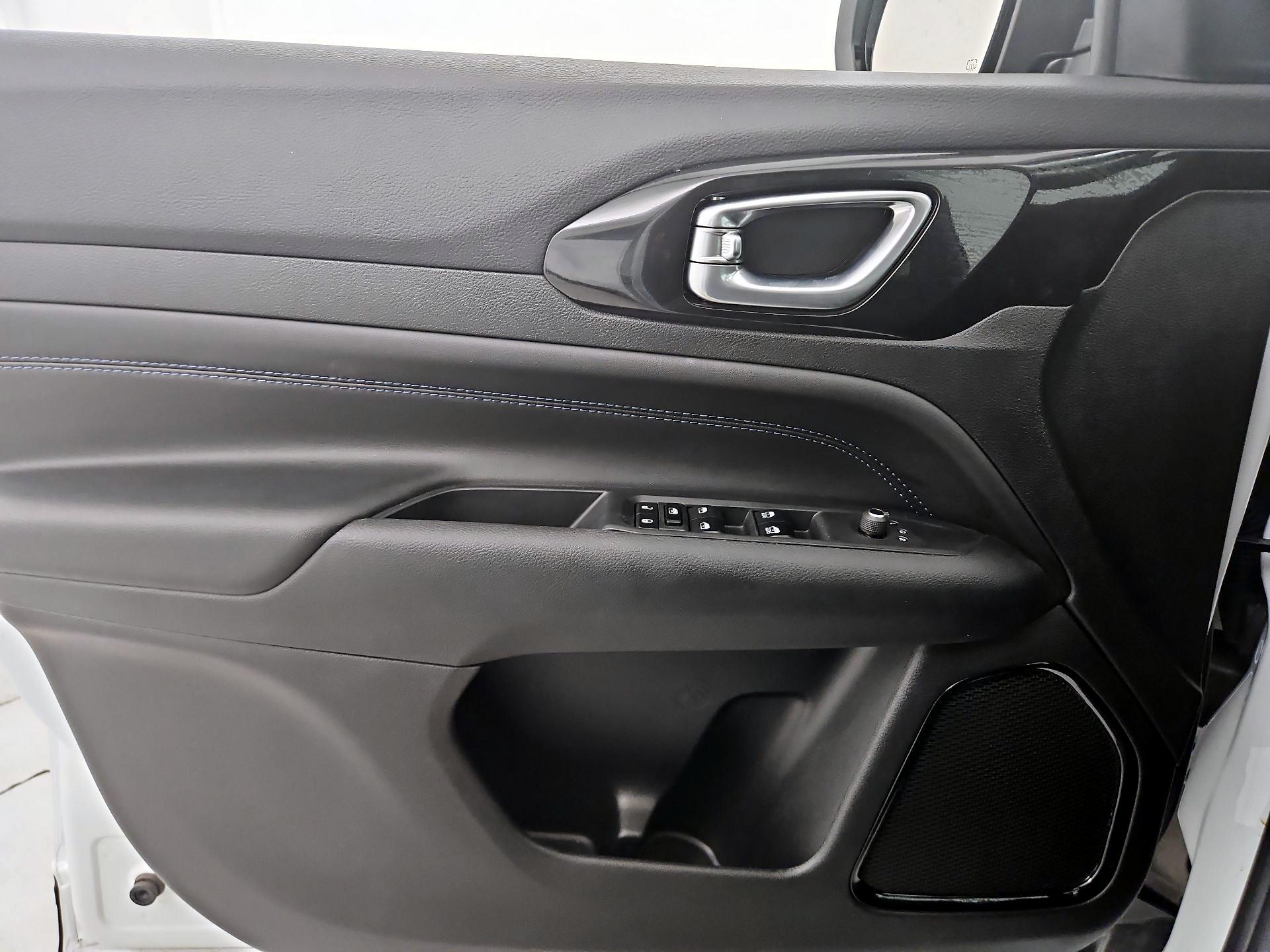 Thumbnail: 2025 Jeep Compass - 12