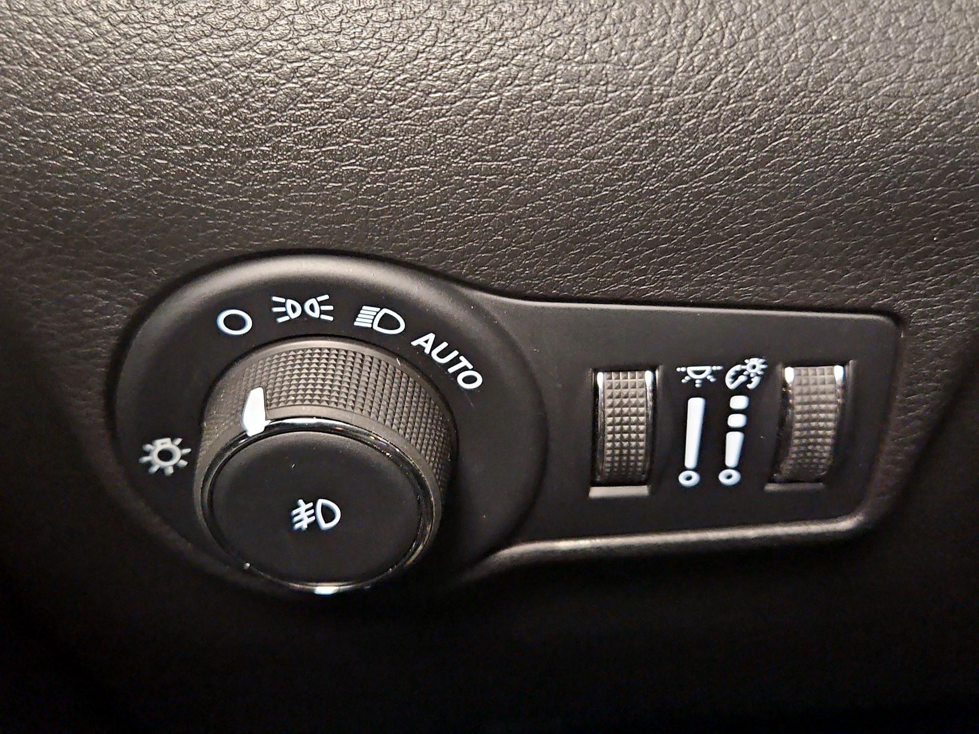 Thumbnail: 2025 Jeep Compass - 13