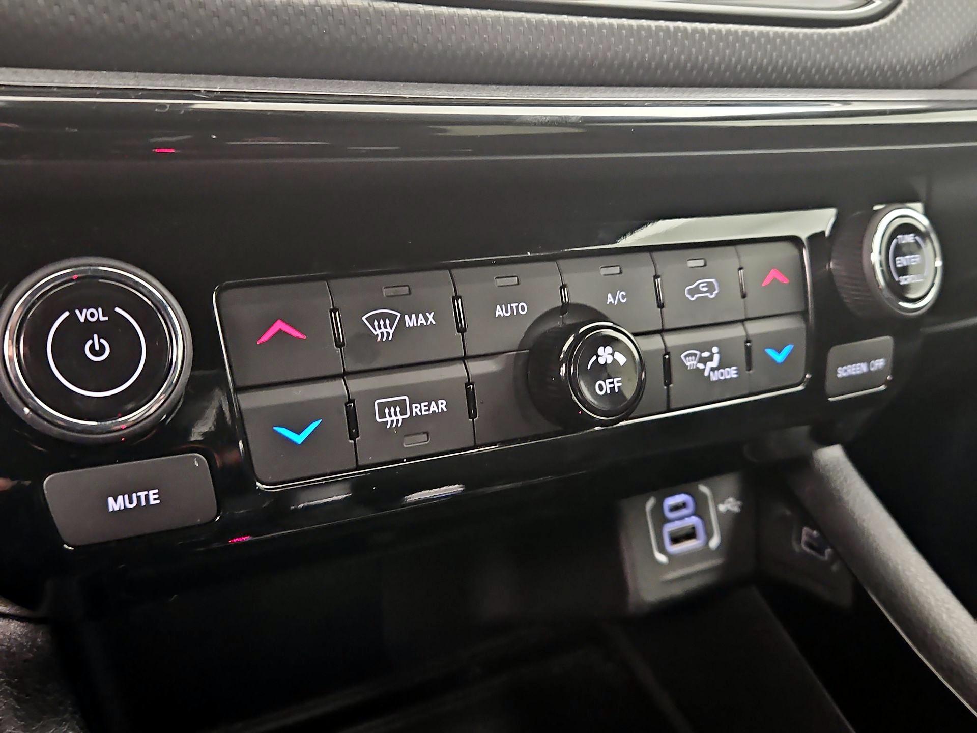 Thumbnail: 2025 Jeep Compass - 16