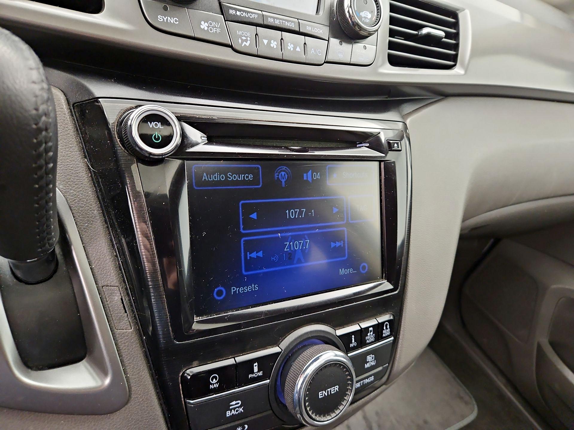 Thumbnail: 2016 Honda Odyssey - 16