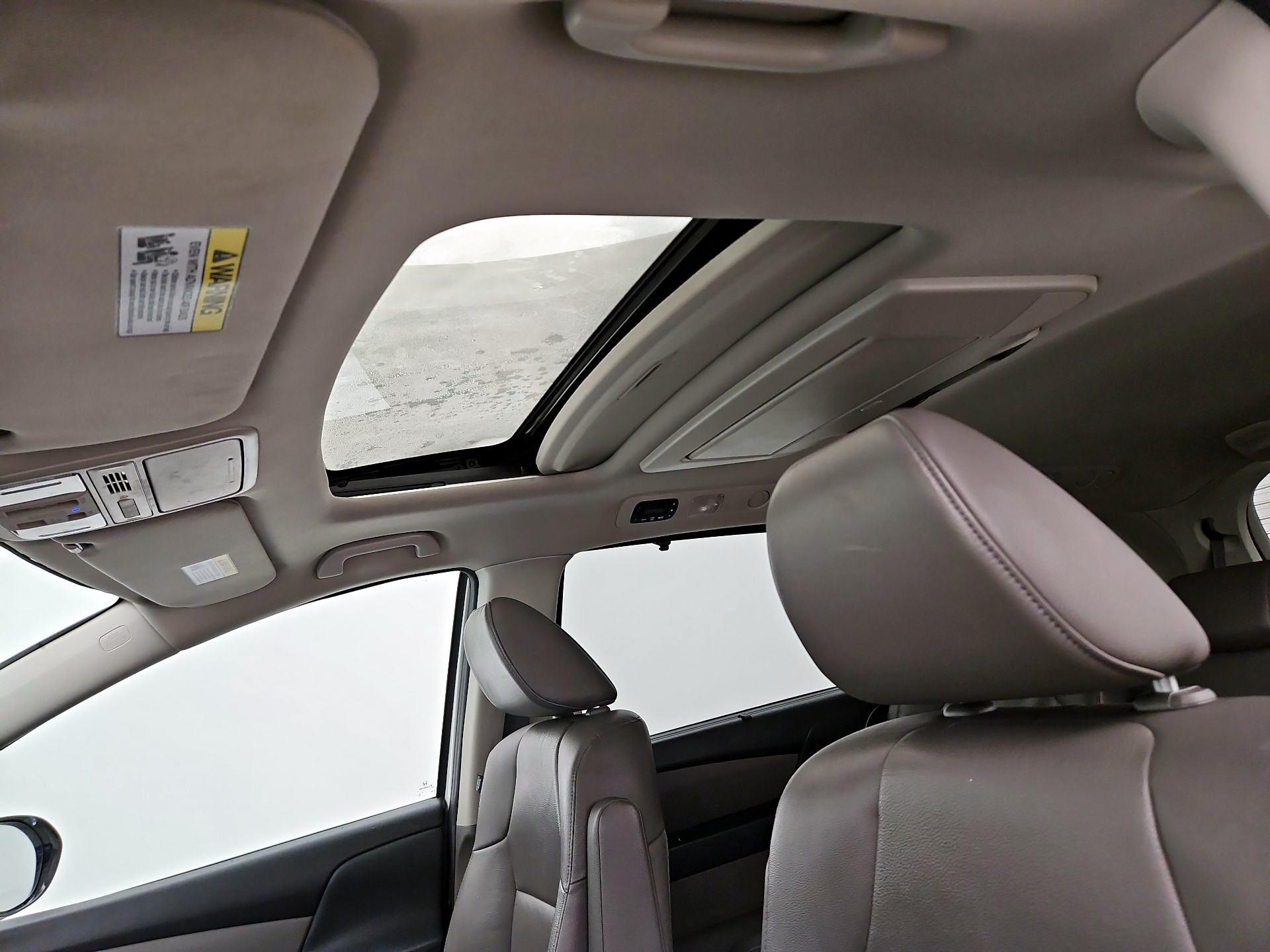 Thumbnail: 2016 Honda Odyssey - 20