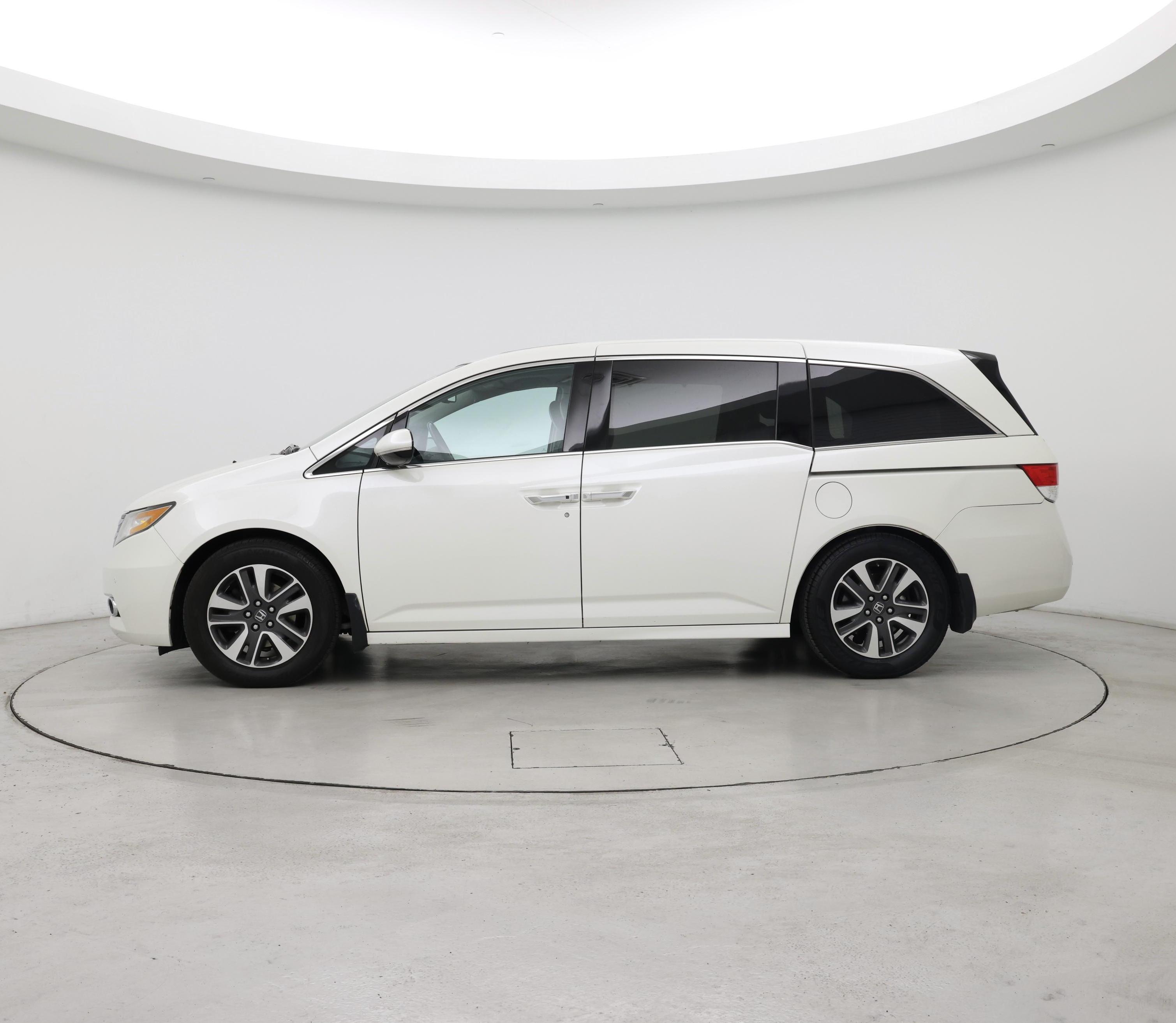 Thumbnail: 2016 Honda Odyssey - 3