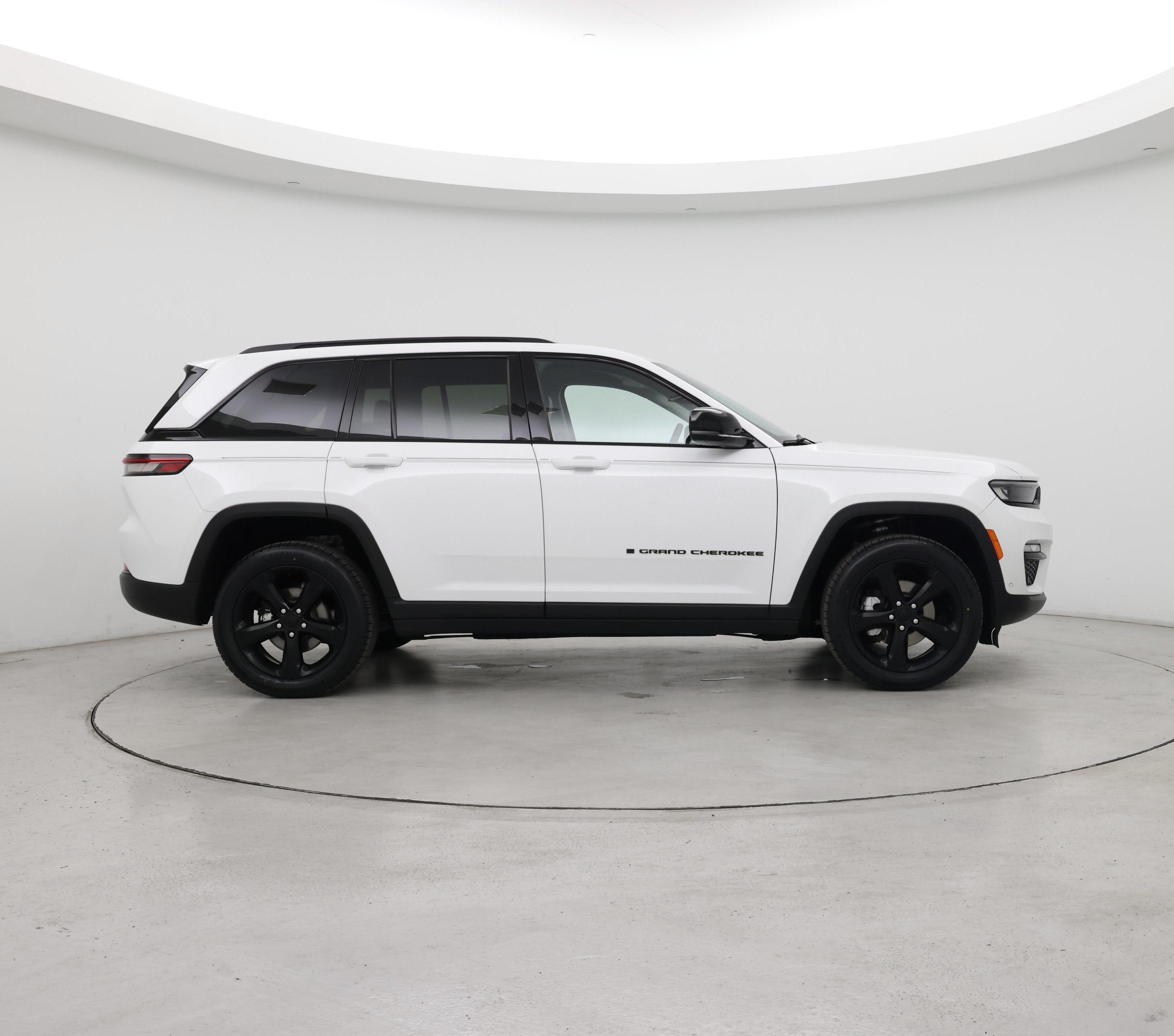 Thumbnail: 2023 Jeep Grand Cherokee - 7