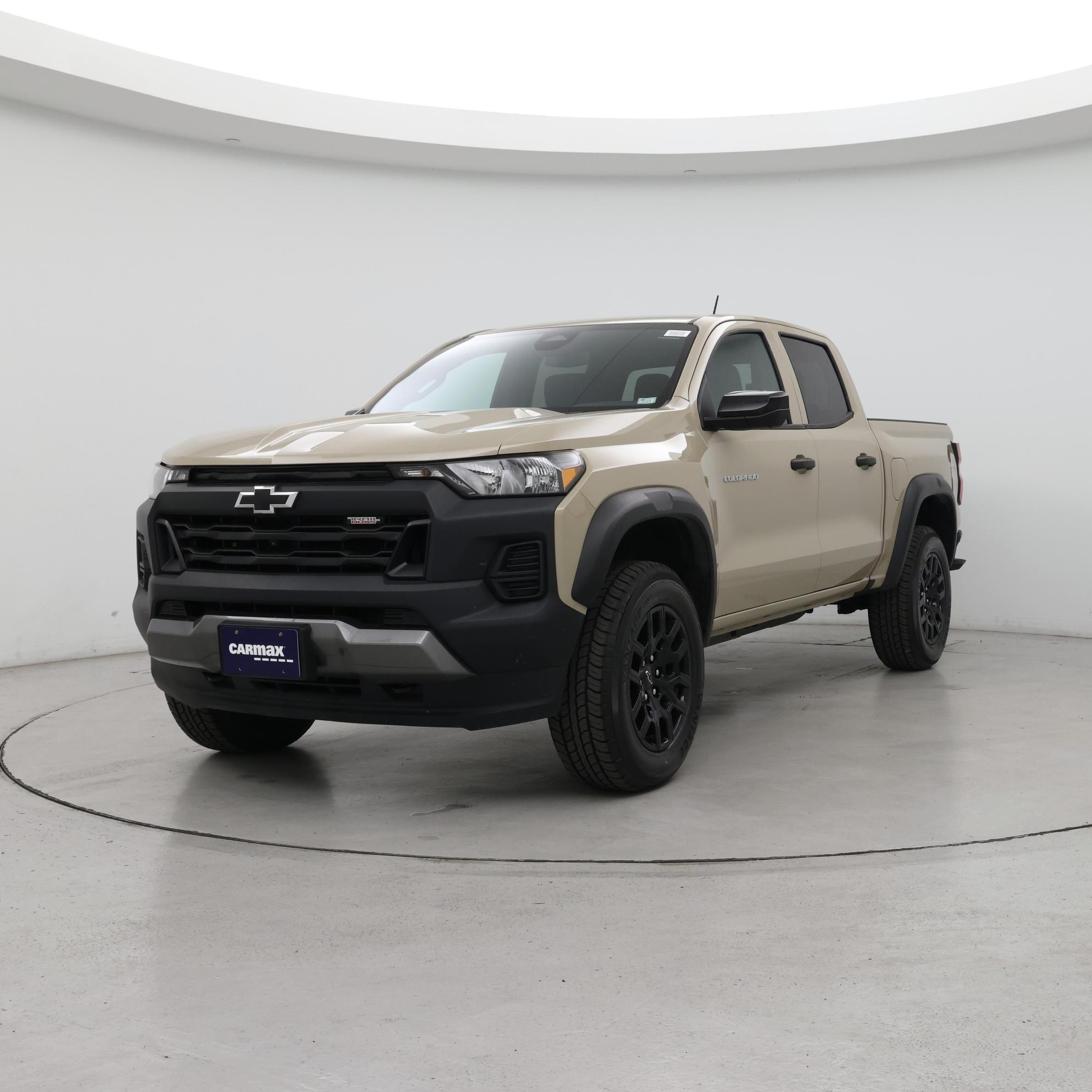 Thumbnail: 2023 Chevrolet Colorado - 4